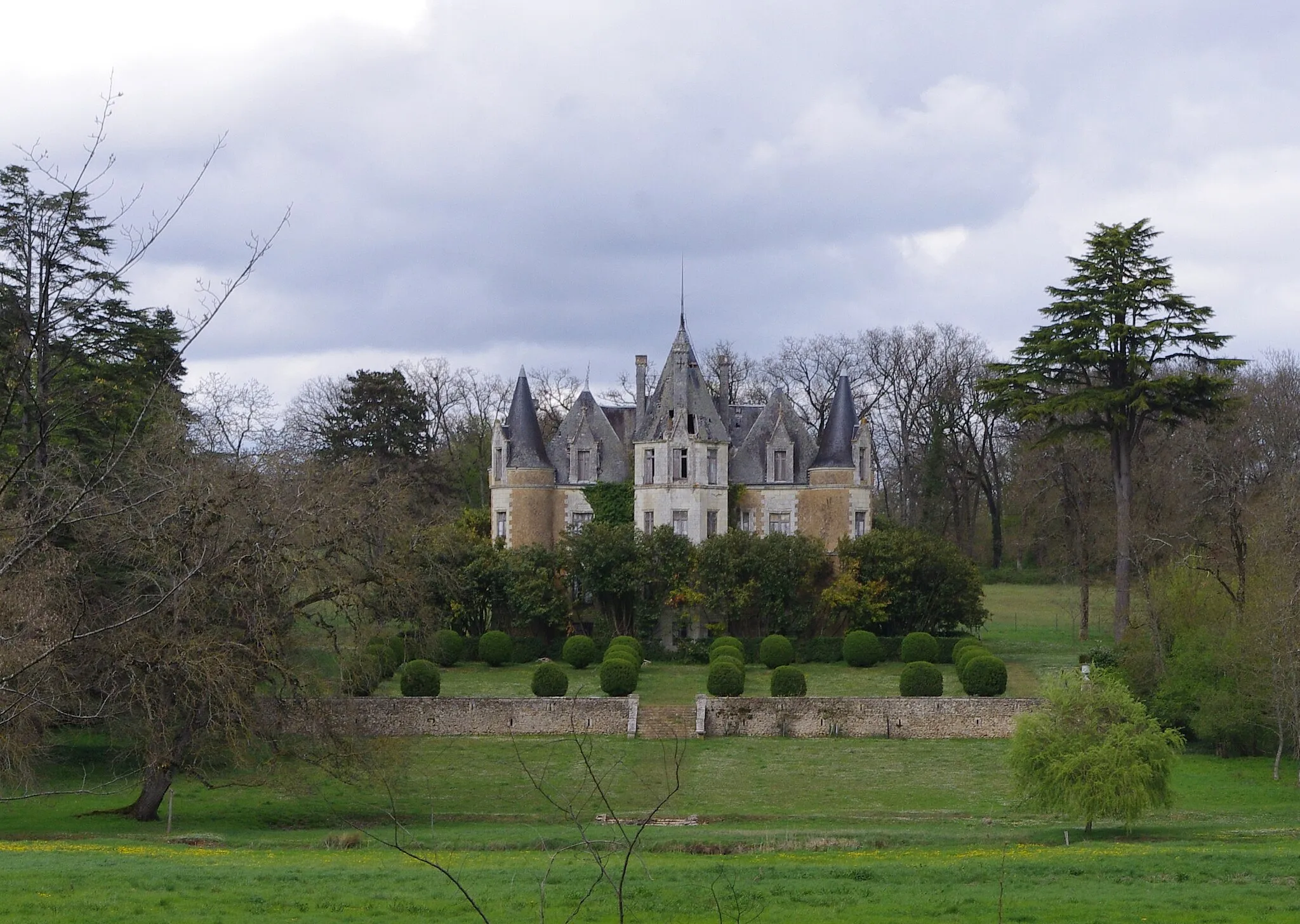 Photo showing: Château du Gué à Marnay (Vienne, Poitou-Charentes, France)