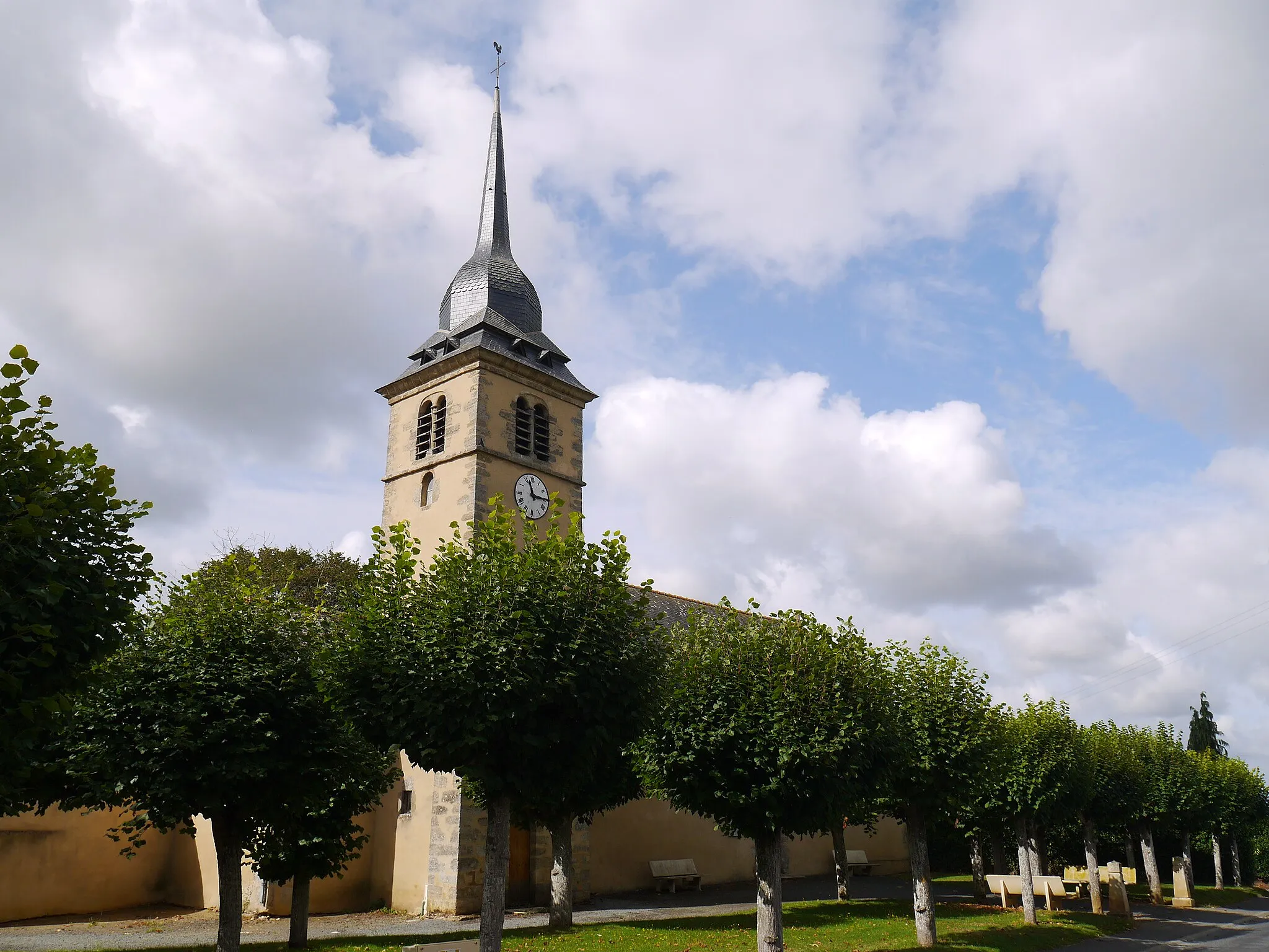 Photo showing: L'église Saint-Nicolas à Cernusson (Maine-et-Loire, France).