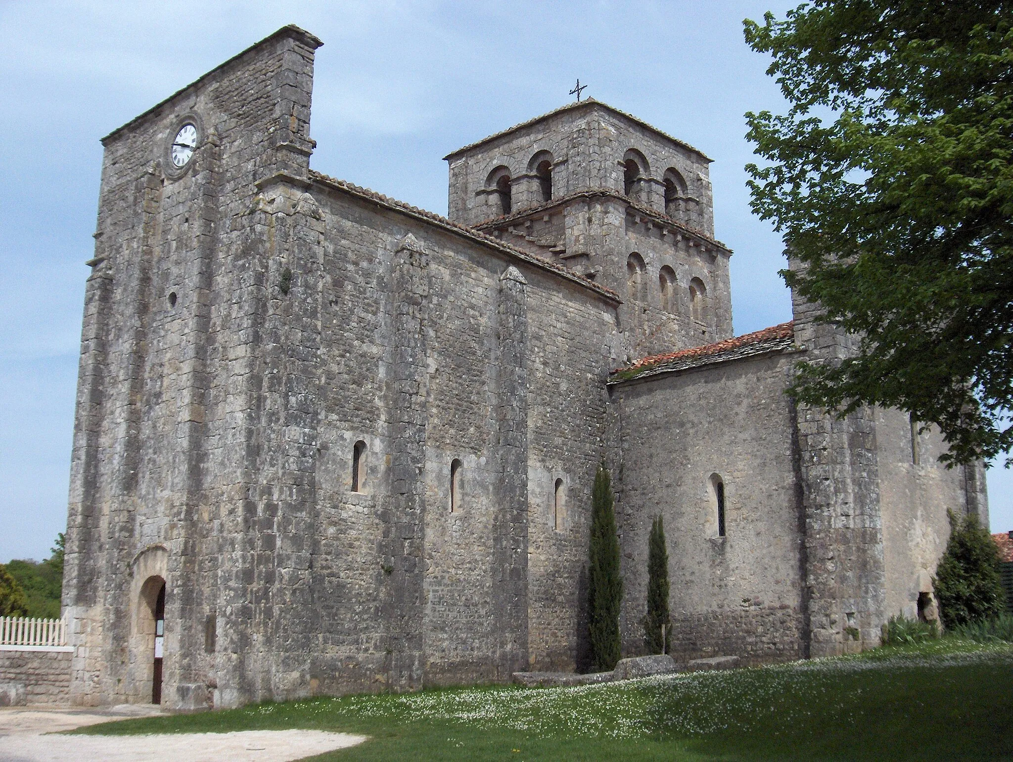 Photo showing: Church of Nanclars - Charente - France - Europa