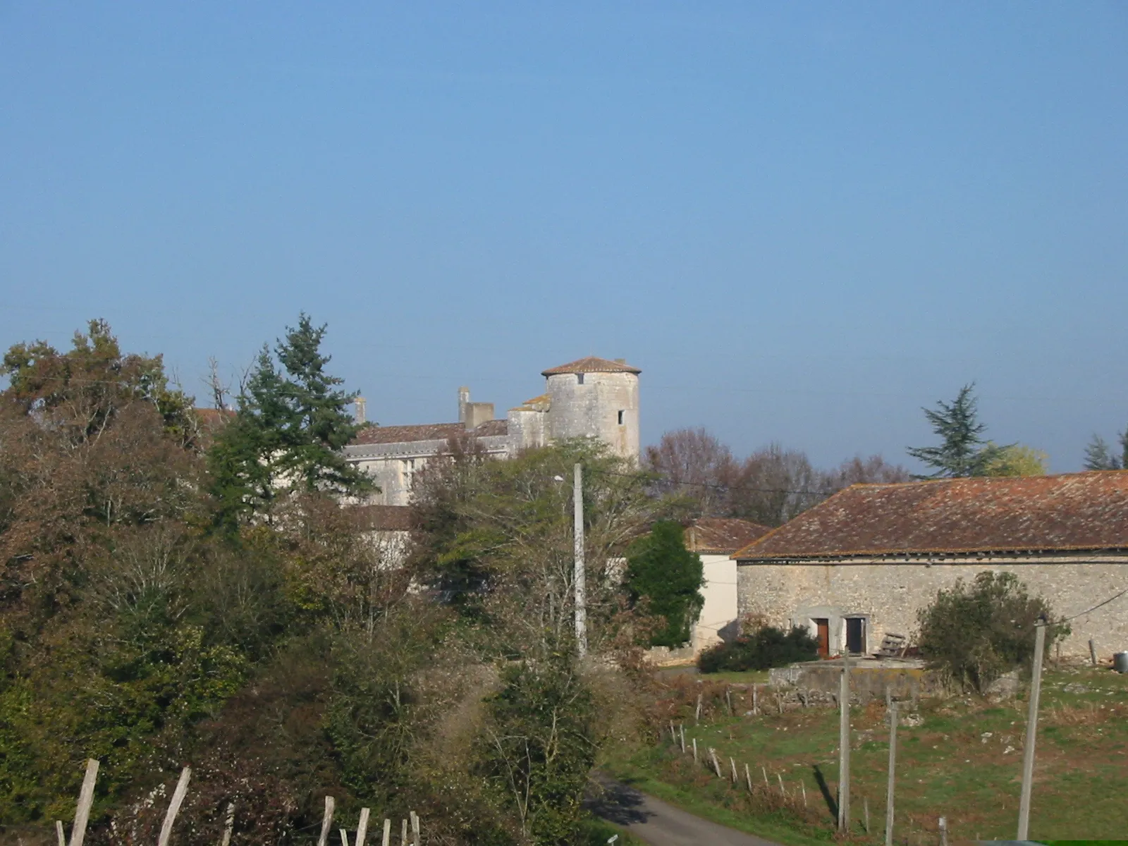 Photo showing: château du Puy Vidal, St-Projet, Charente, France