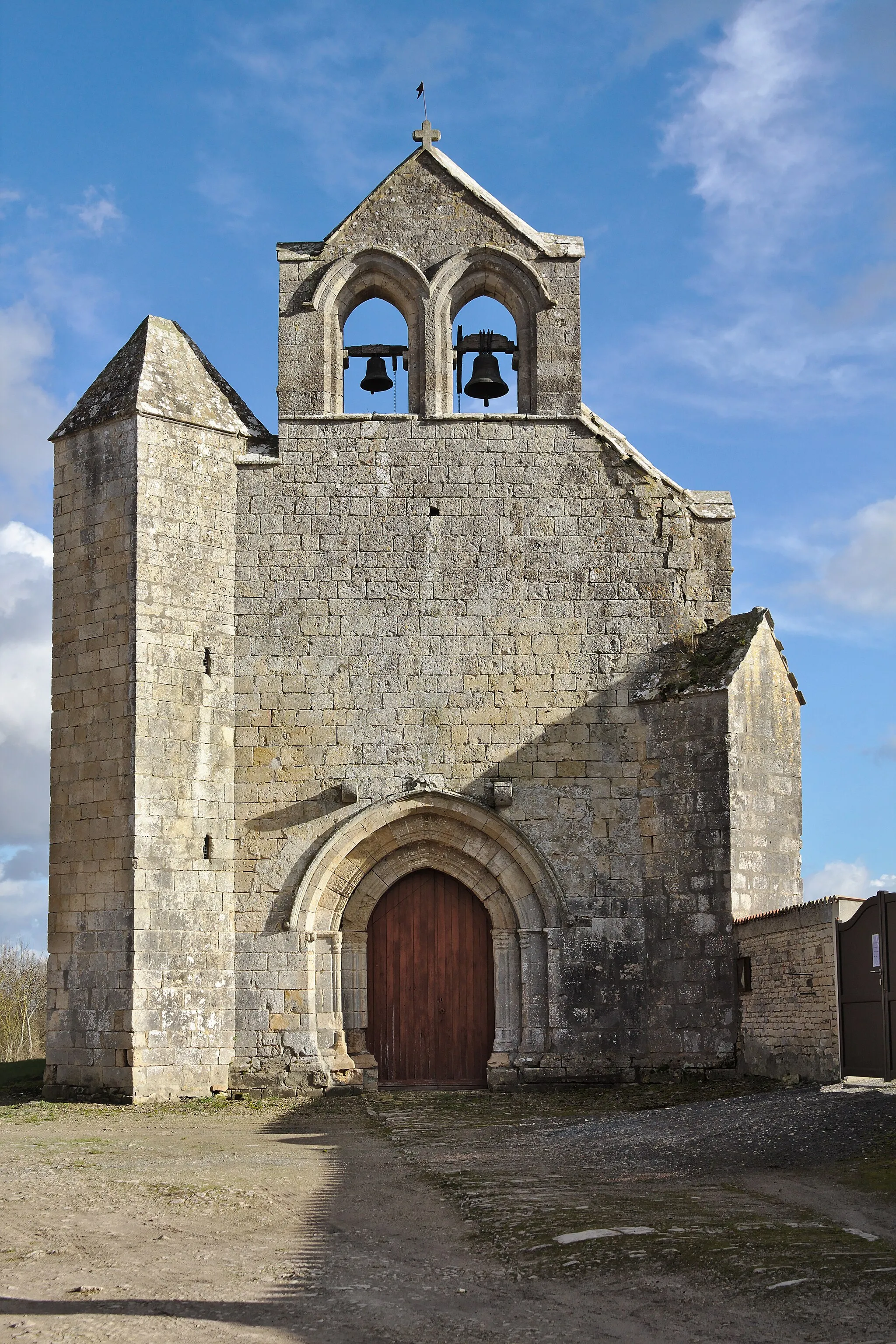 Photo showing: Église Notre-Dame, Séligné, Deux-Sèvres, Poitou-Charentes, France