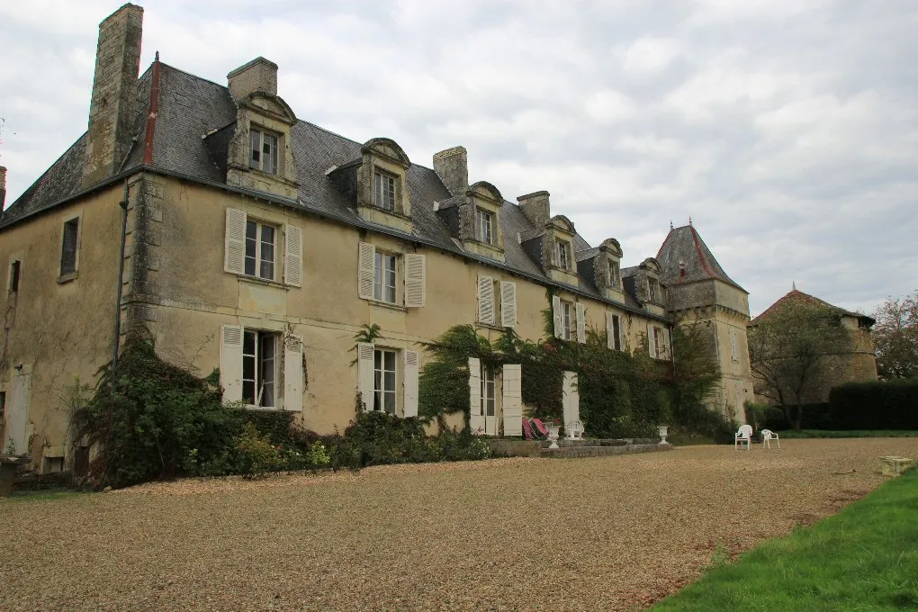Photo showing: Château de Labarom, Cheneché