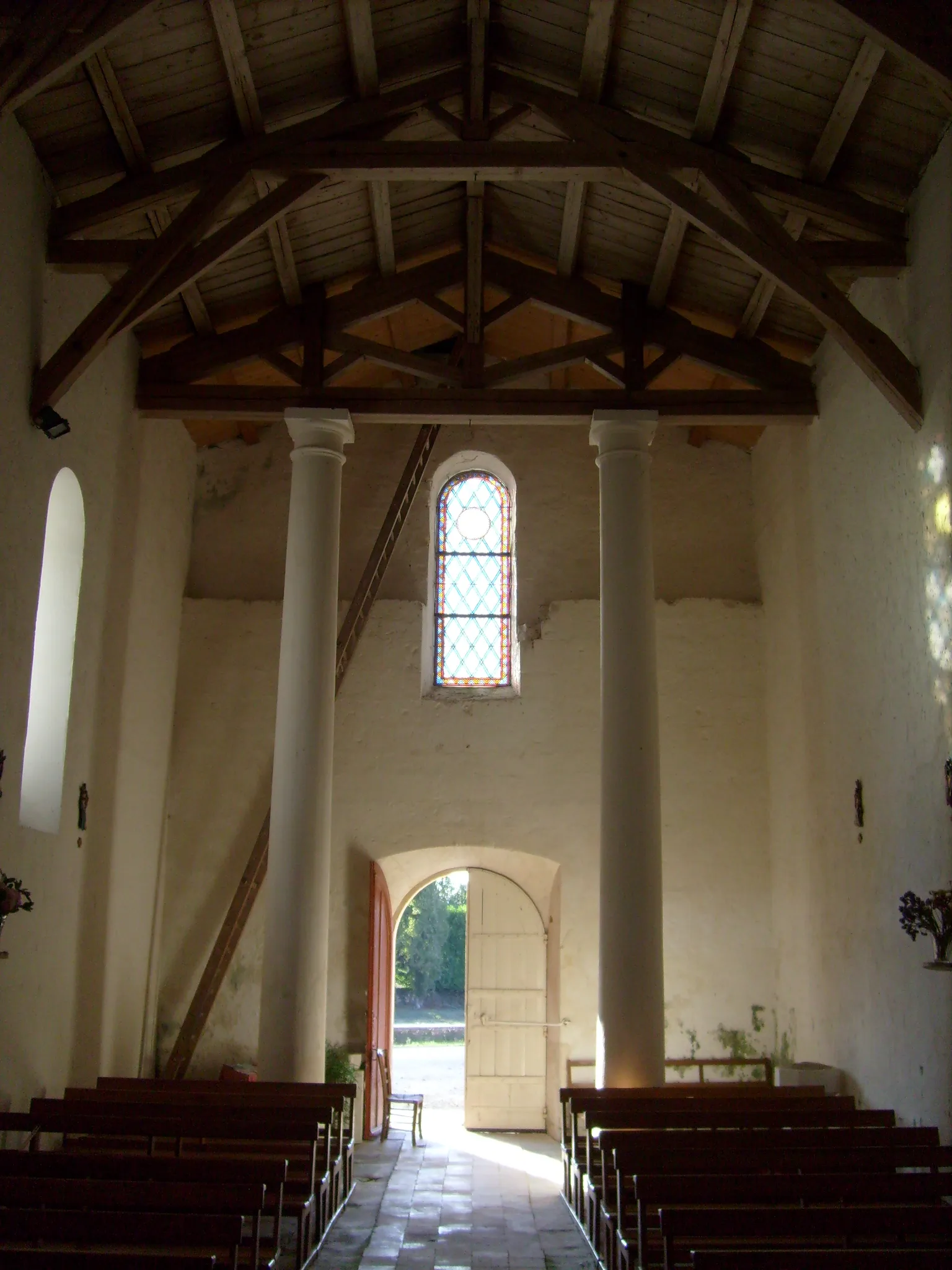 Photo showing: L'intérieur de l'église de Balanzac