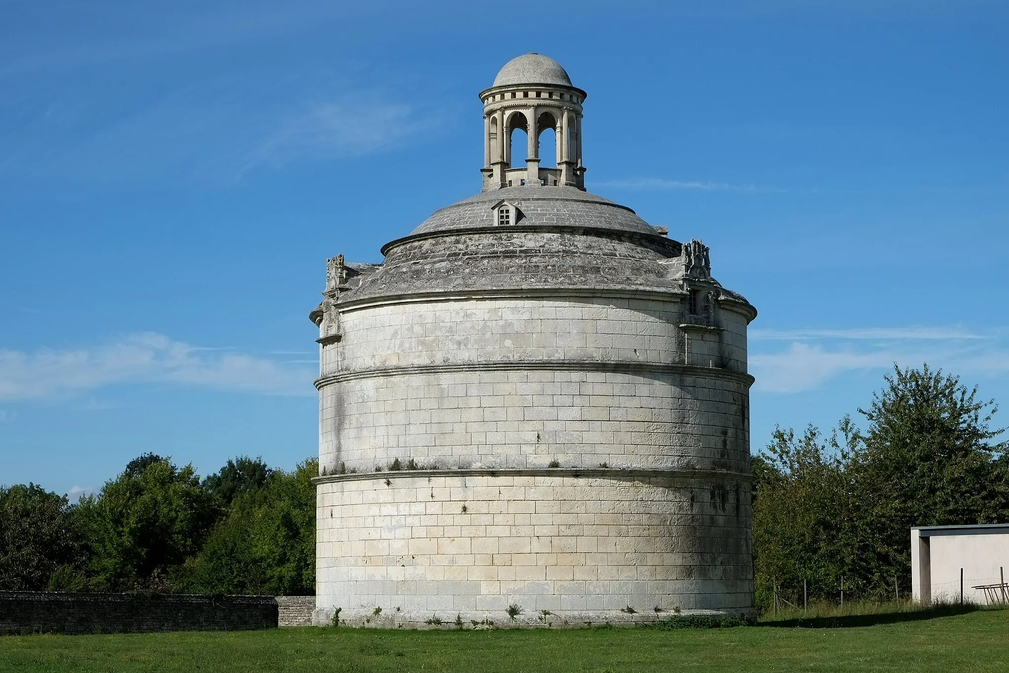 Photo showing: Pigeonnier de Montierneuf Saint-Agnant Charente-Maritime France
