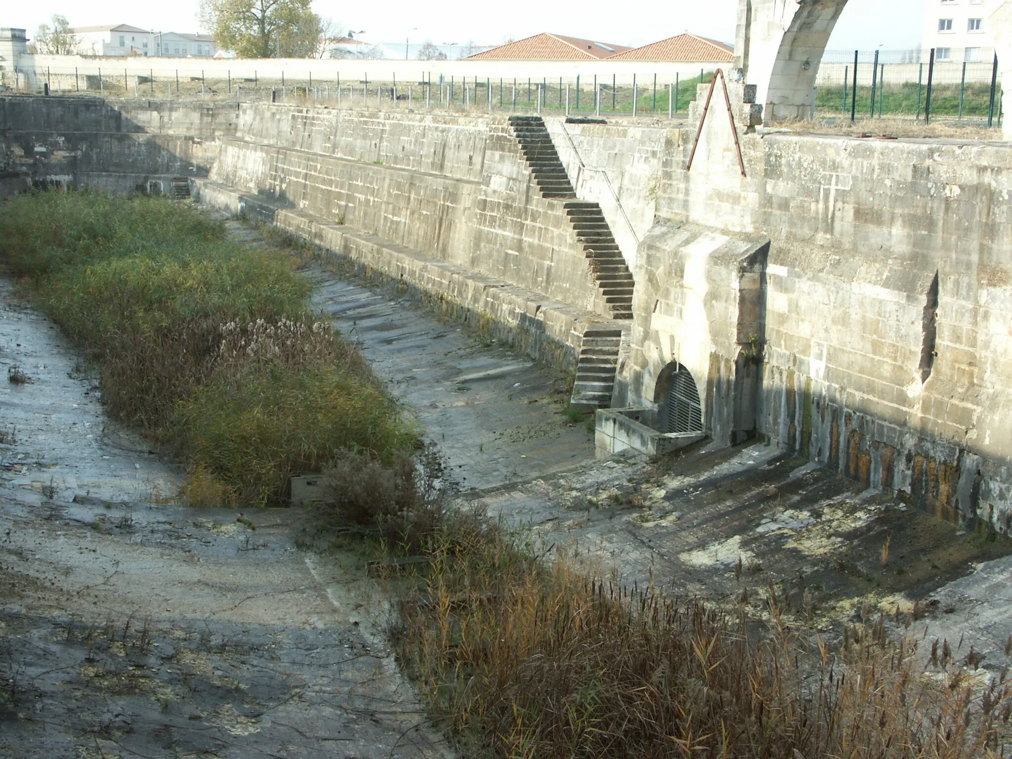 Photo showing: Veille forme à Rochefort en 2004.