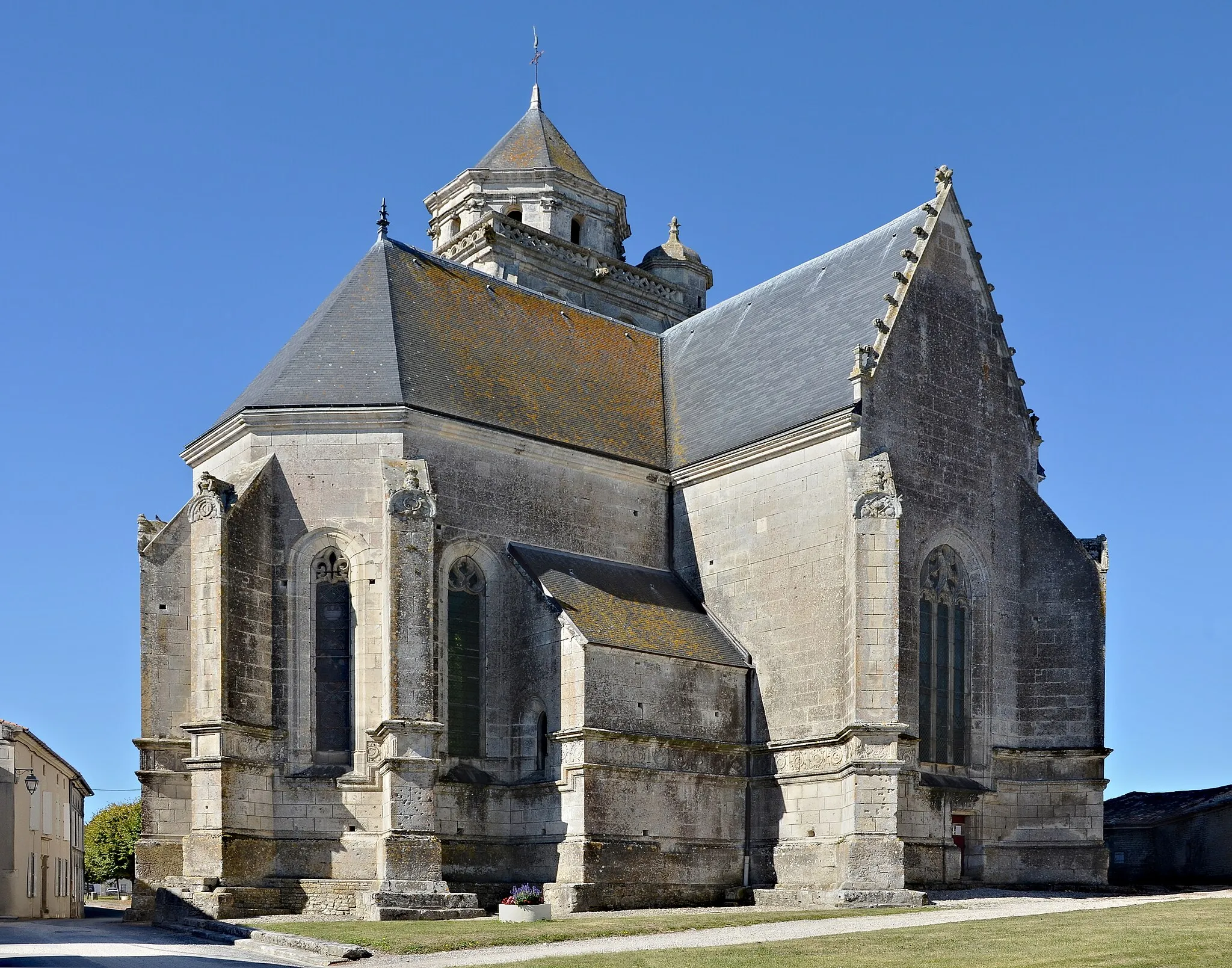 Photo showing: This building is classé au titre des monuments historiques de la France. It is indexed in the base Mérimée, a database of architectural heritage maintained by the French Ministry of Culture, under the reference PA00104782 .