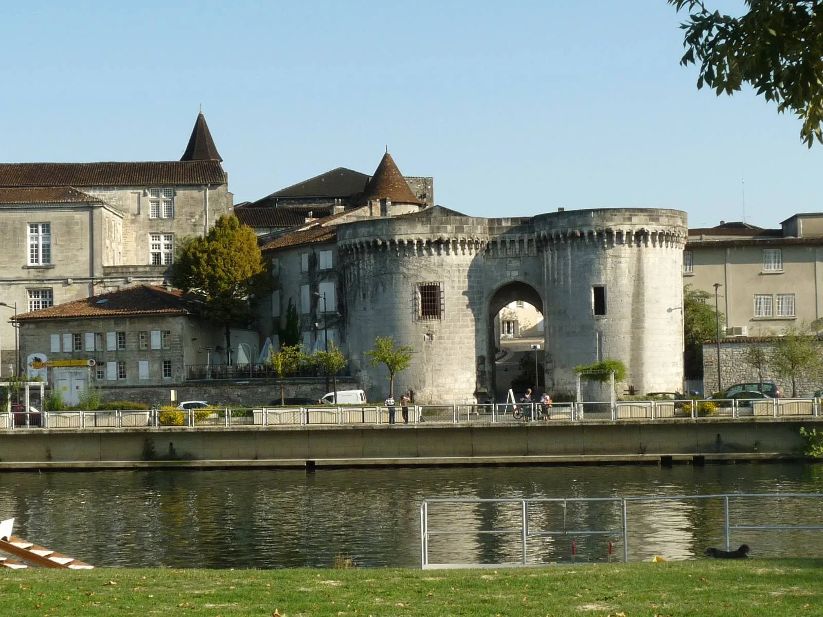 Photo showing: porte St-Jacques, Cognac (16), France