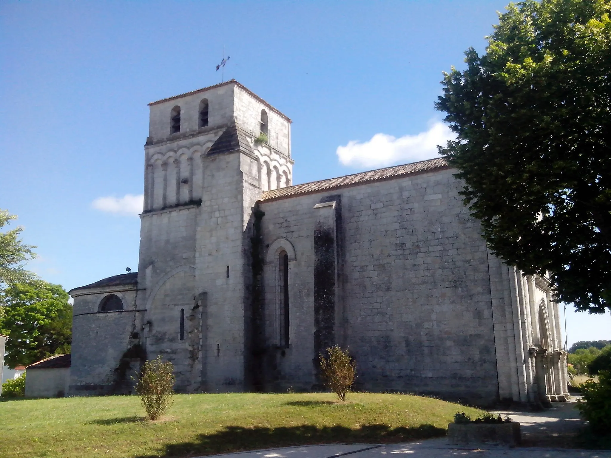 Photo showing: L'église de Saint-Sulpice-de-Royan