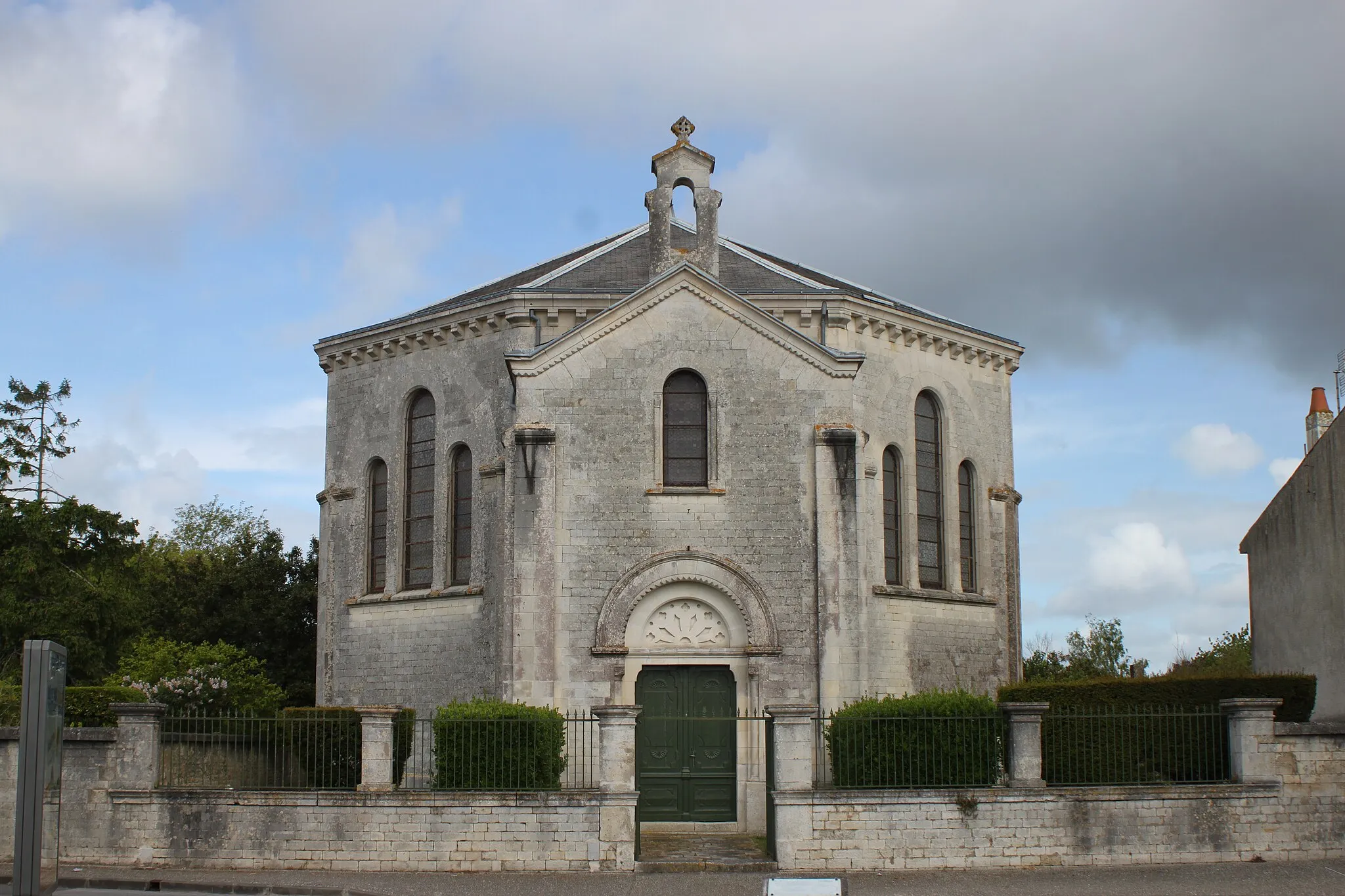 Photo showing: Temple protestant, Fr-17-Saint-Sulpice-de-Royan.