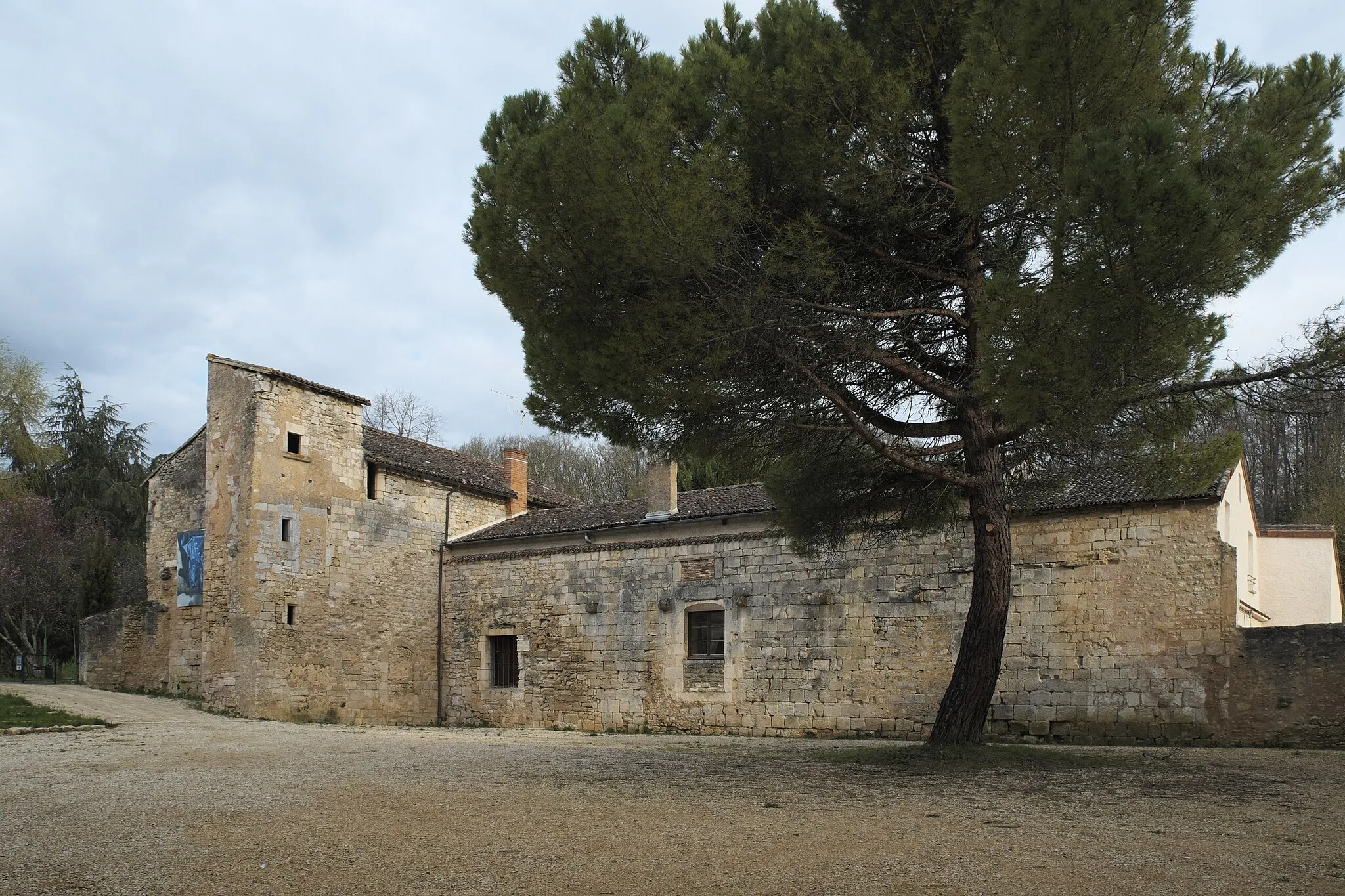 Photo showing: Ehemalige Augustiner-Abtei in Fontaine-le-Comte im Département Vienne (Nouvelle-Aquitaine/Frankreich)