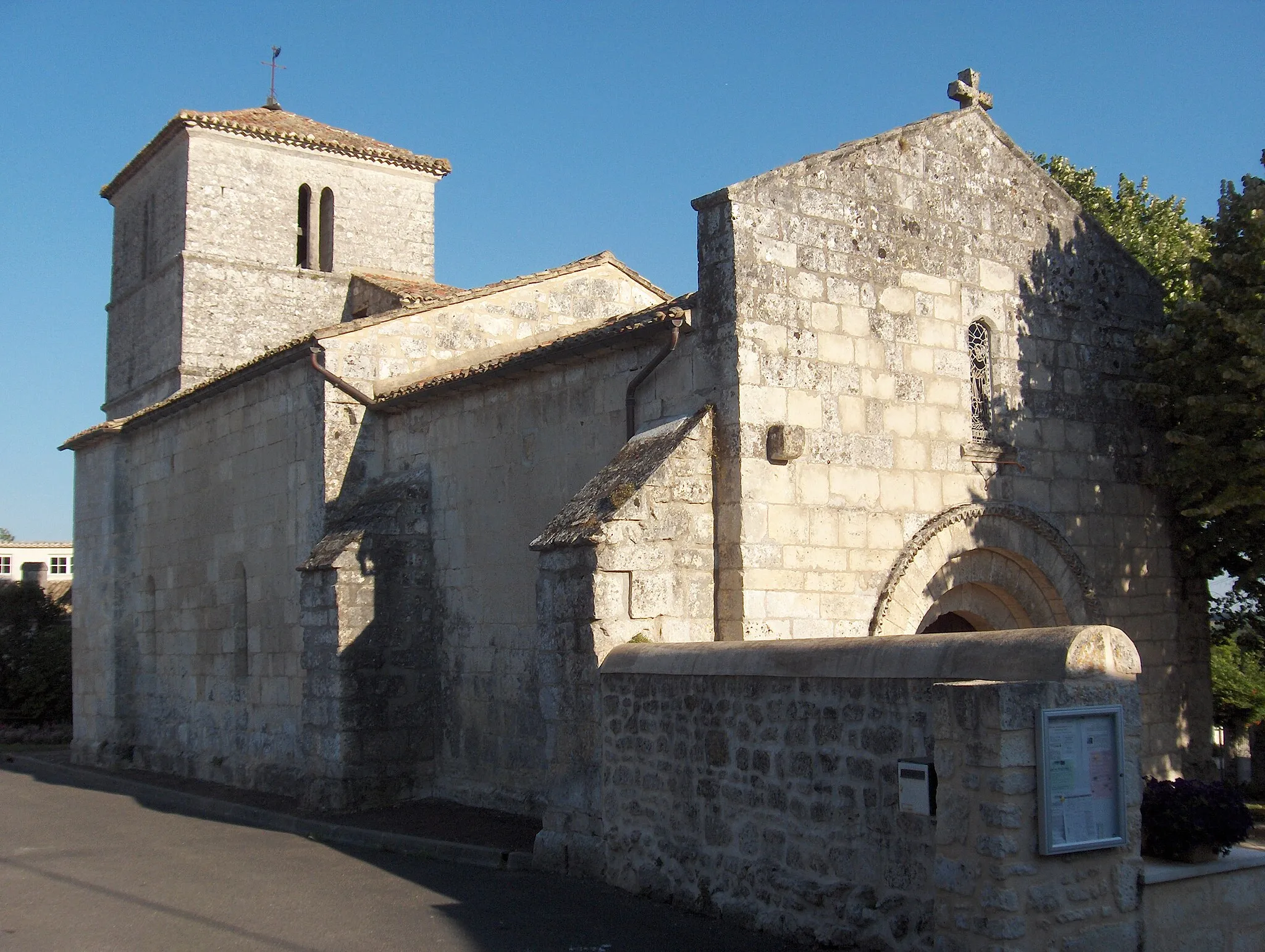 Photo showing: Church of Puymoyen - Charente - France - Europa