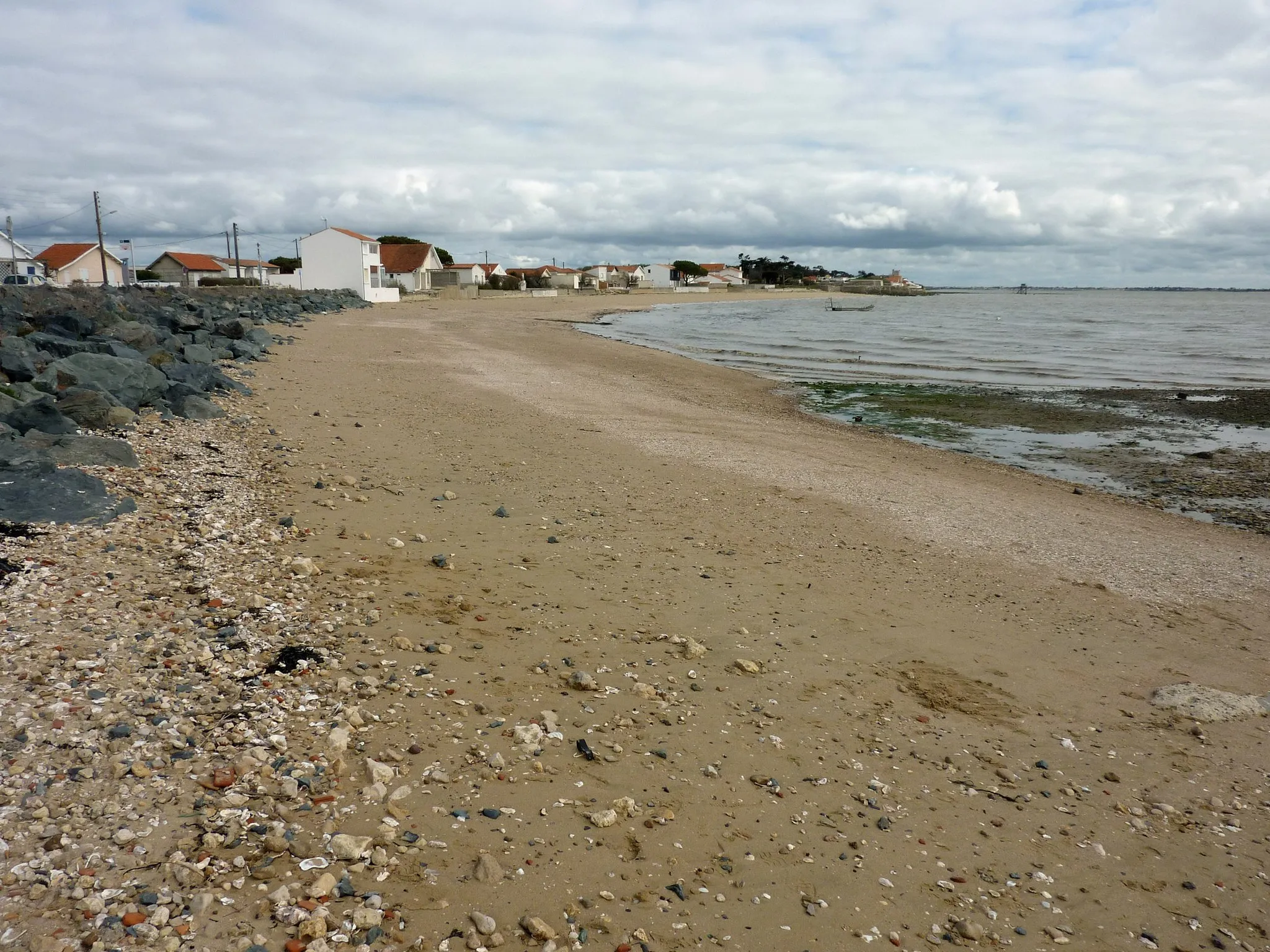 Photo showing: Plage de la Vierge Fouras Charente Maritime France