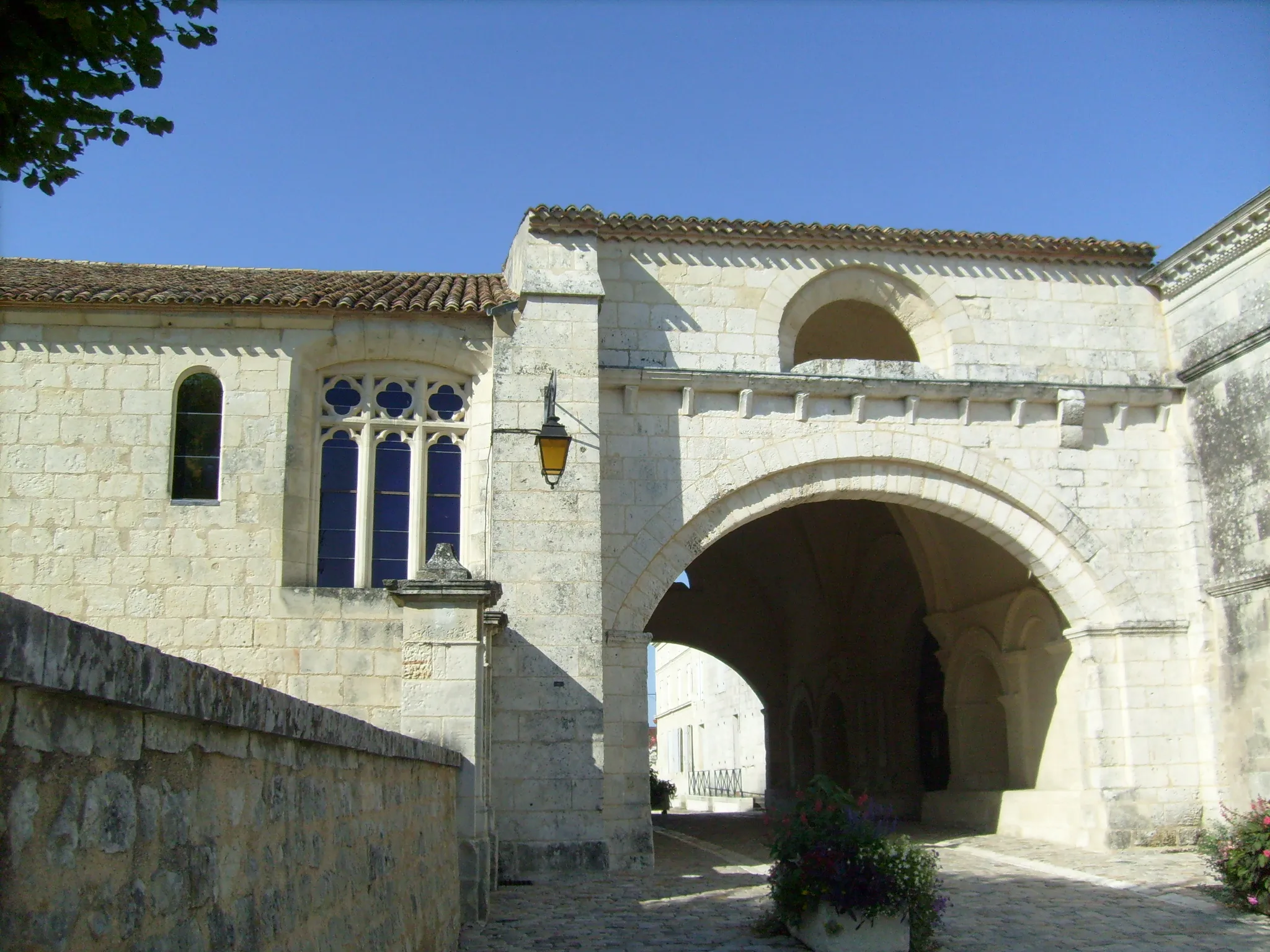 Photo showing: L'hôpital des pèlerins à Pons