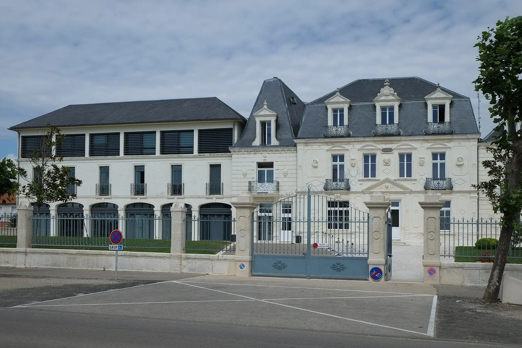 Photo showing: Centre Beauséjour Châtelaillon-Plage Charente-Maritime France