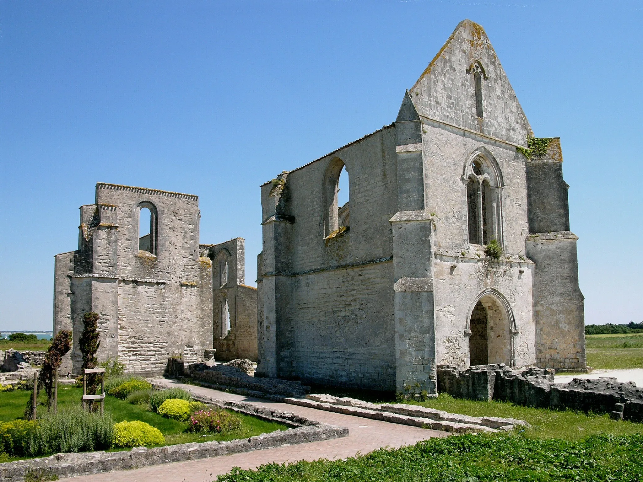 Photo showing: This building is classé au titre des monuments historiques de la France. It is indexed in the base Mérimée, a database of architectural heritage maintained by the French Ministry of Culture, under the reference PA00104687 .