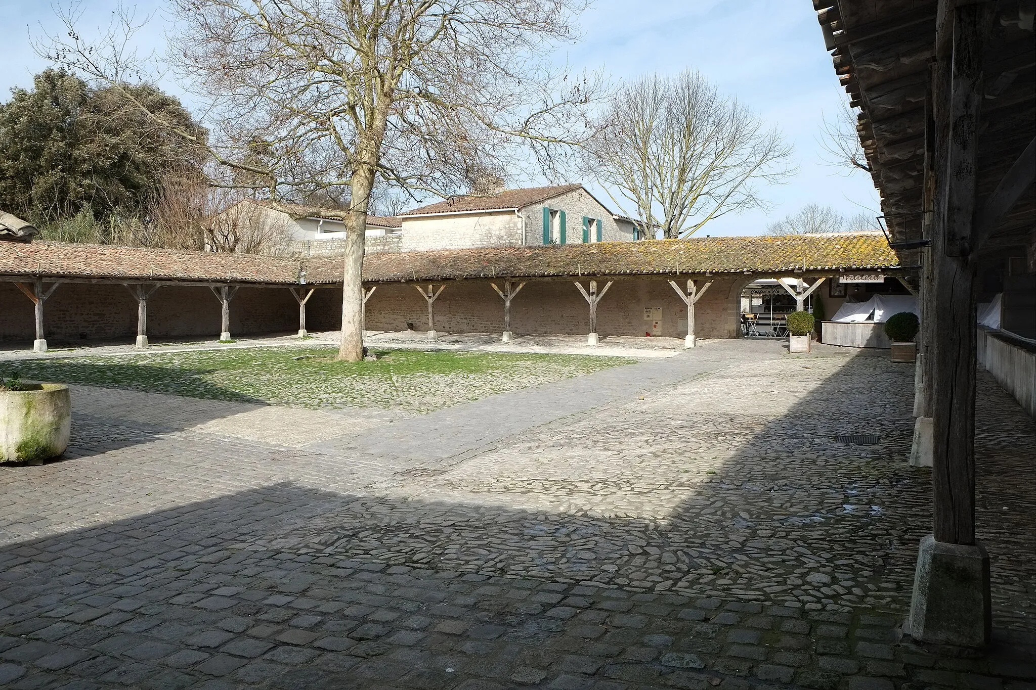 Photo showing: Le marché médiéval La Flotte Île de Ré Charente-Maritime France