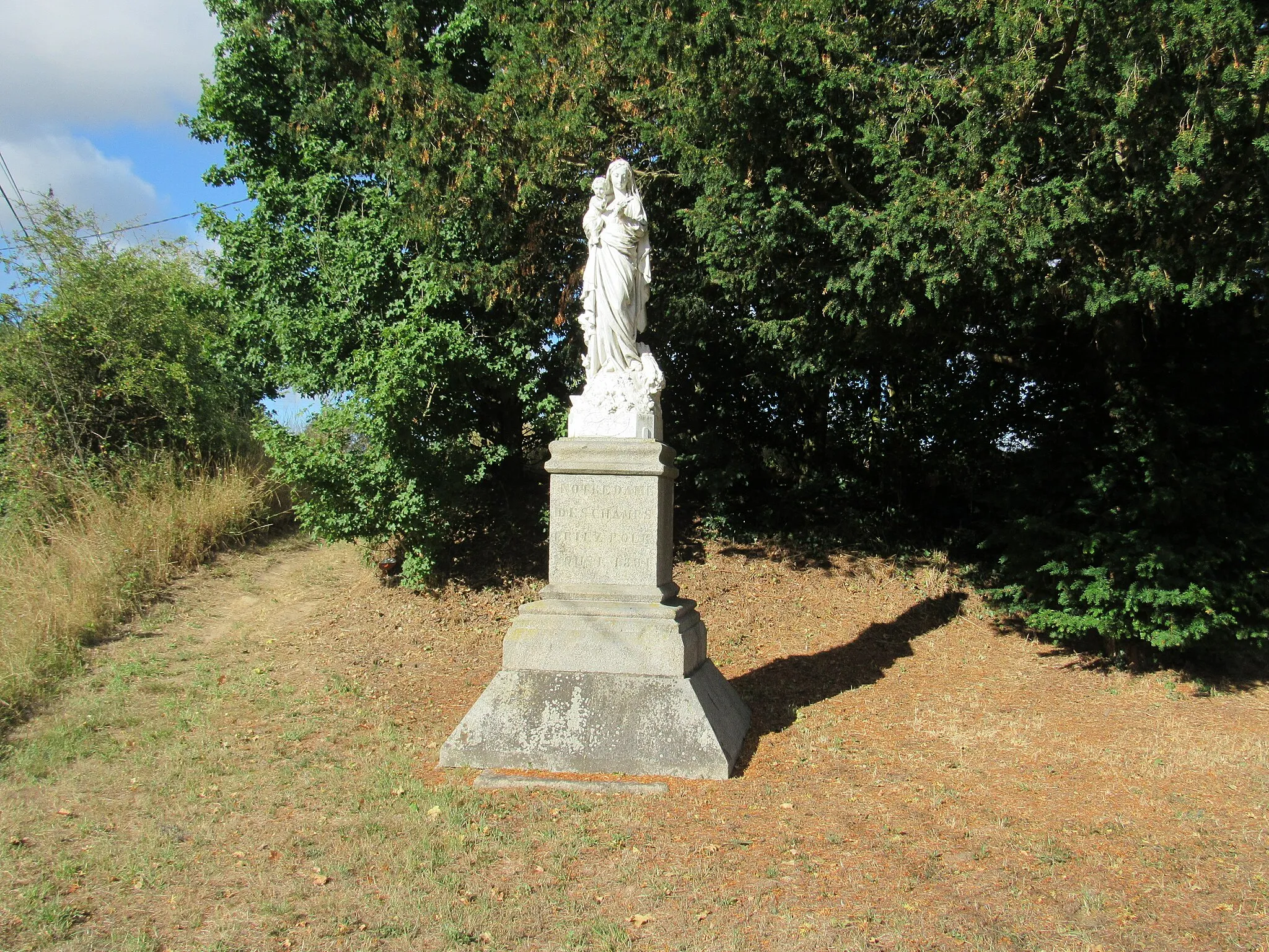 Photo showing: Statue de la Vierge à l'enfant