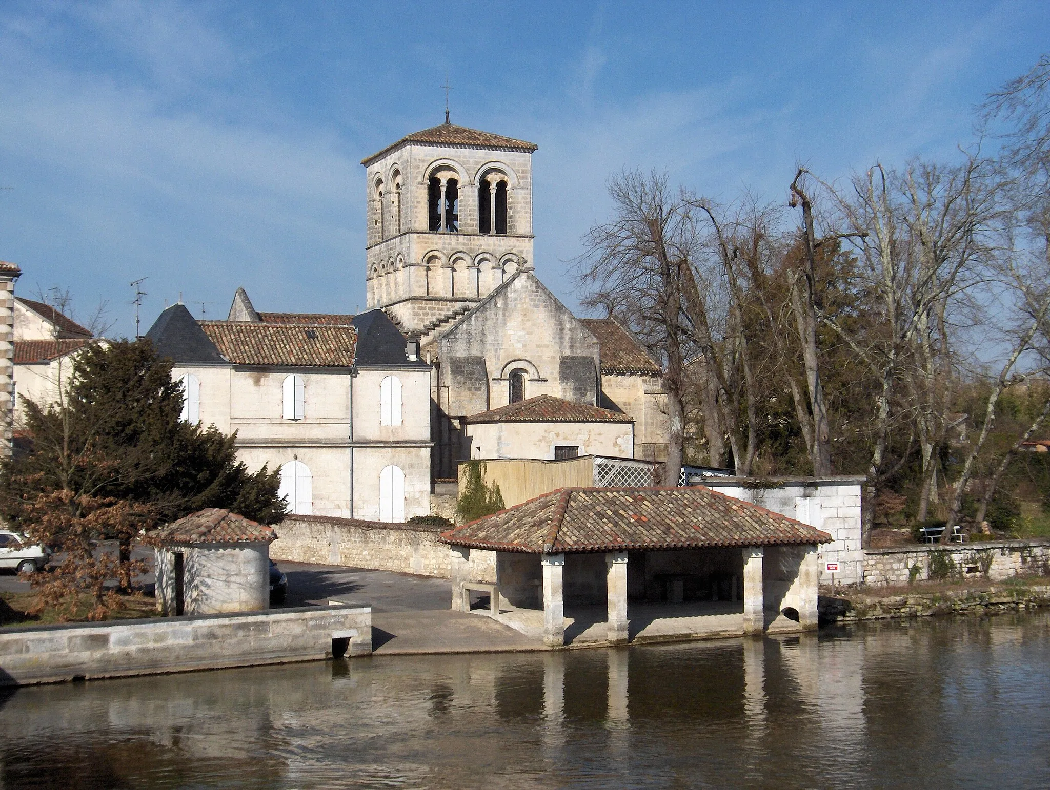 Photo showing: Church of Magnac-sur-Touvre - Charente - France - Europe