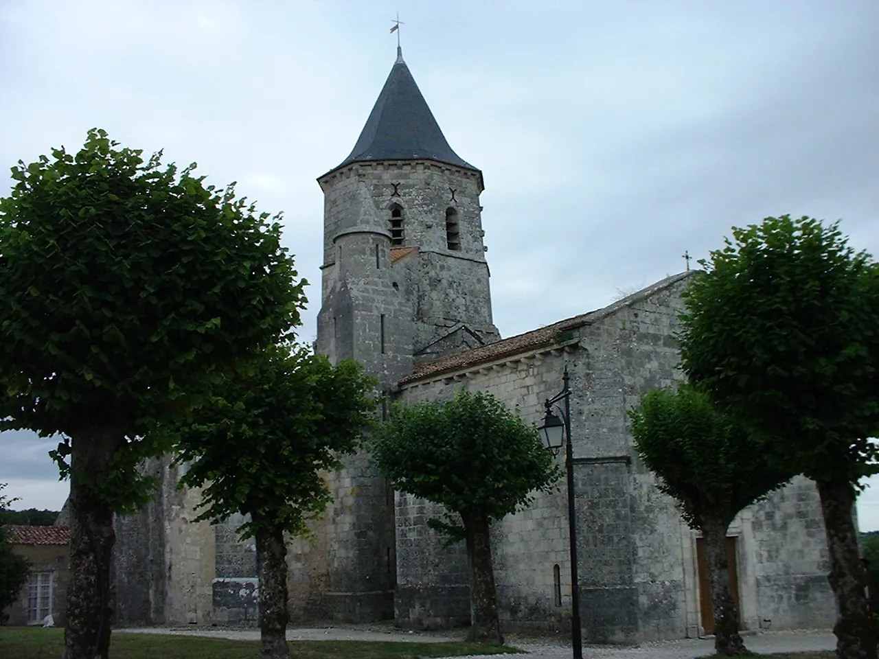 Photo showing: Eglise Saint-Martin d'Arces