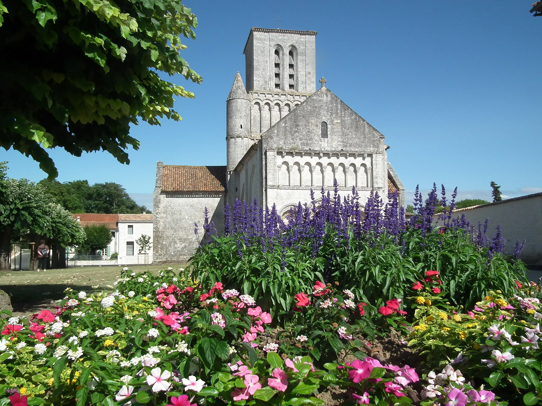 Photo showing: L'église romane de Corme-Ecluse