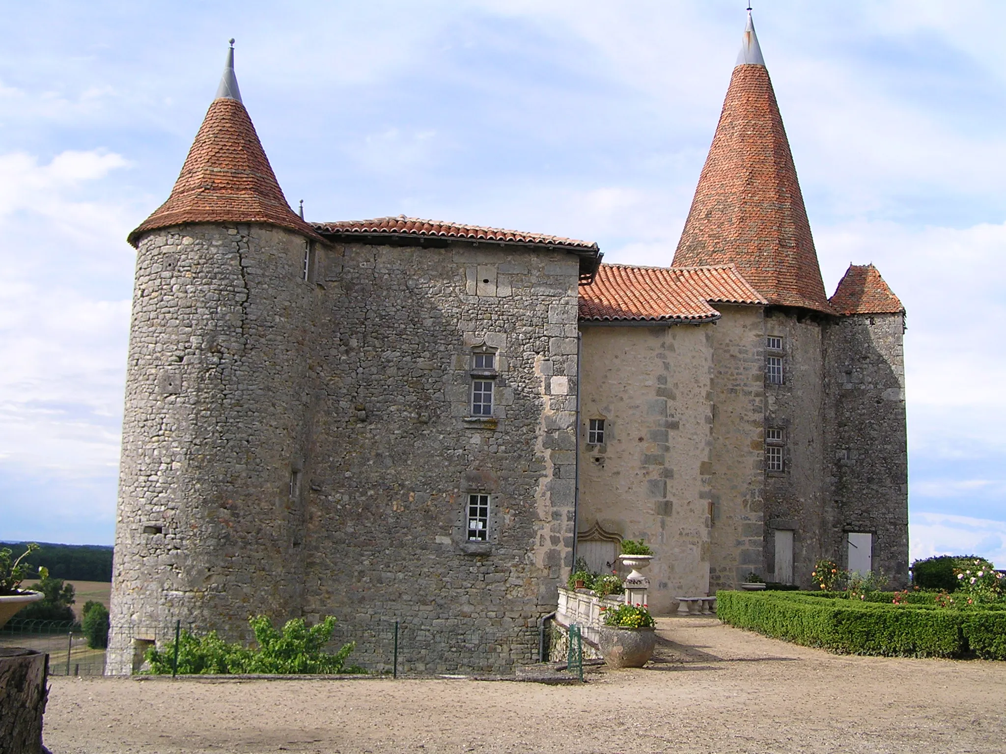 Photo showing: Château de Chillac