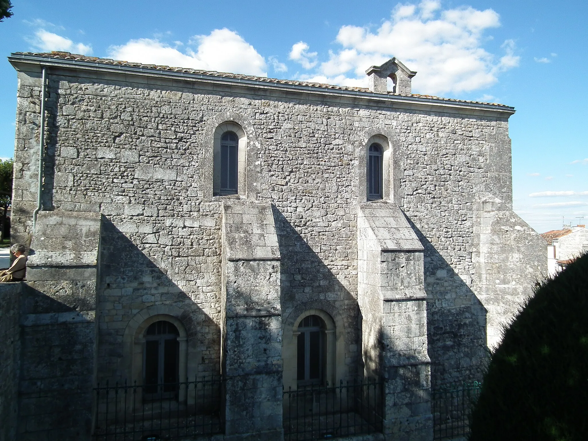 Photo showing: Chapelle Saint-Gilles de Pons (Musée archéologique)