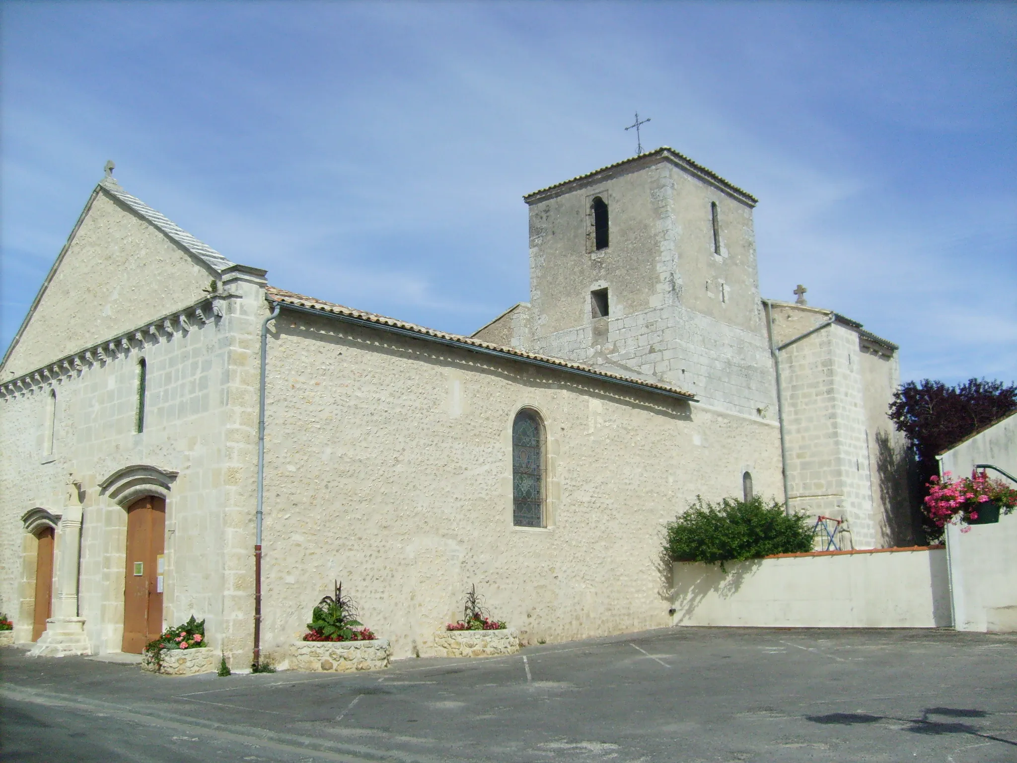 Photo showing: L'église de Saint-Bonnet-sur-Gironde