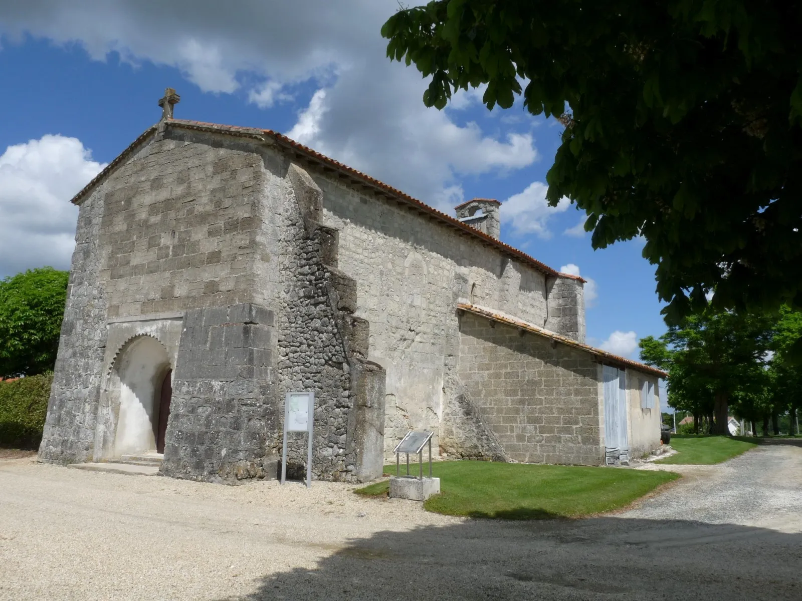 Photo showing: Boscamnant, Charente-Maritime, France