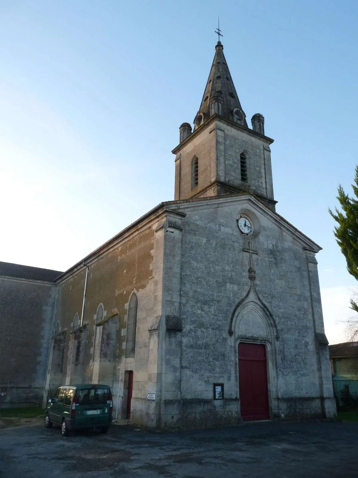 Photo showing: église de Montlieu-la-Garde, Charente-Maritime, France