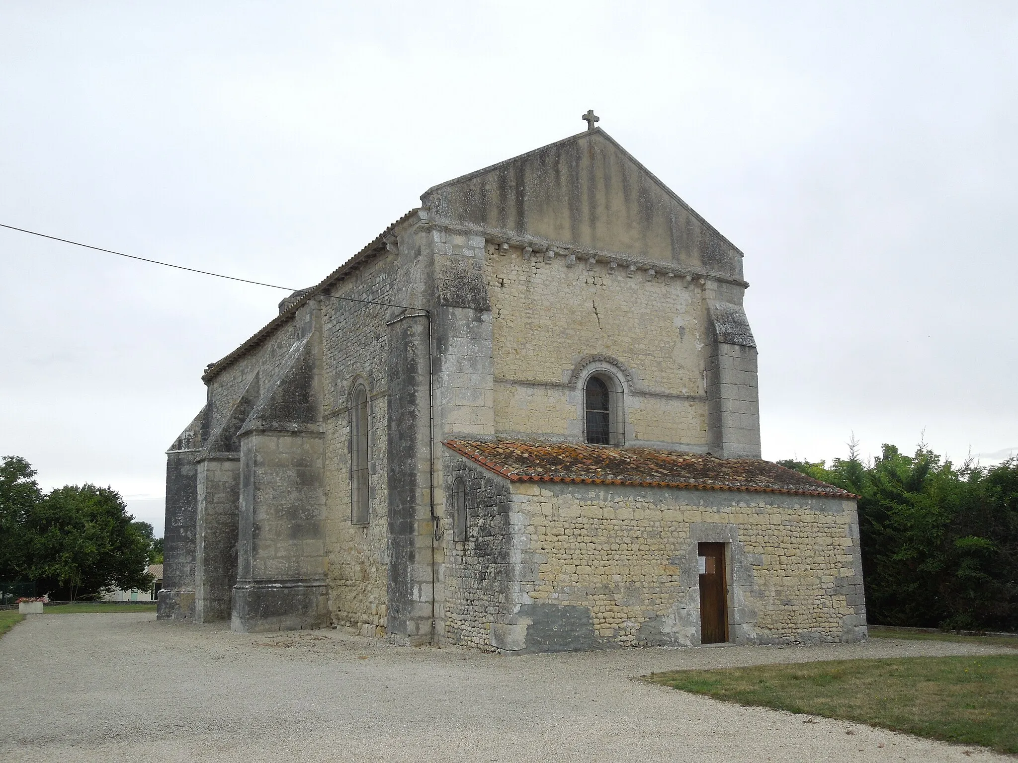 Photo showing: Cierzac, church Notre-Dame, view from southeast