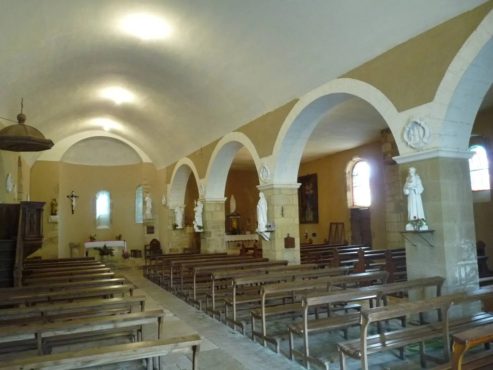 Photo showing: église de Mazerolles, Charente, France