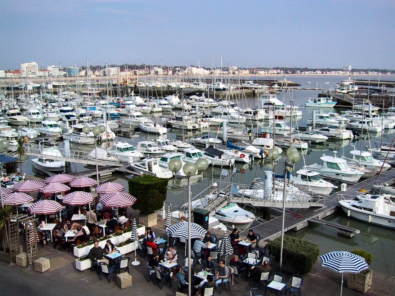 Photo showing: Les quais et le port de Royan à Pâques. Charente-Maritime (17), Poitou-Charentes, France, Europe.
