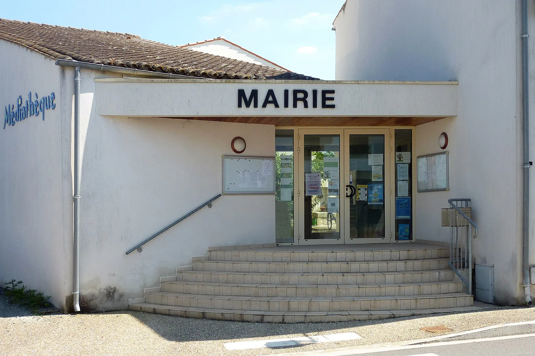 Photo showing: Mairie La Grève-sur-Mignon Charente-Maritime France