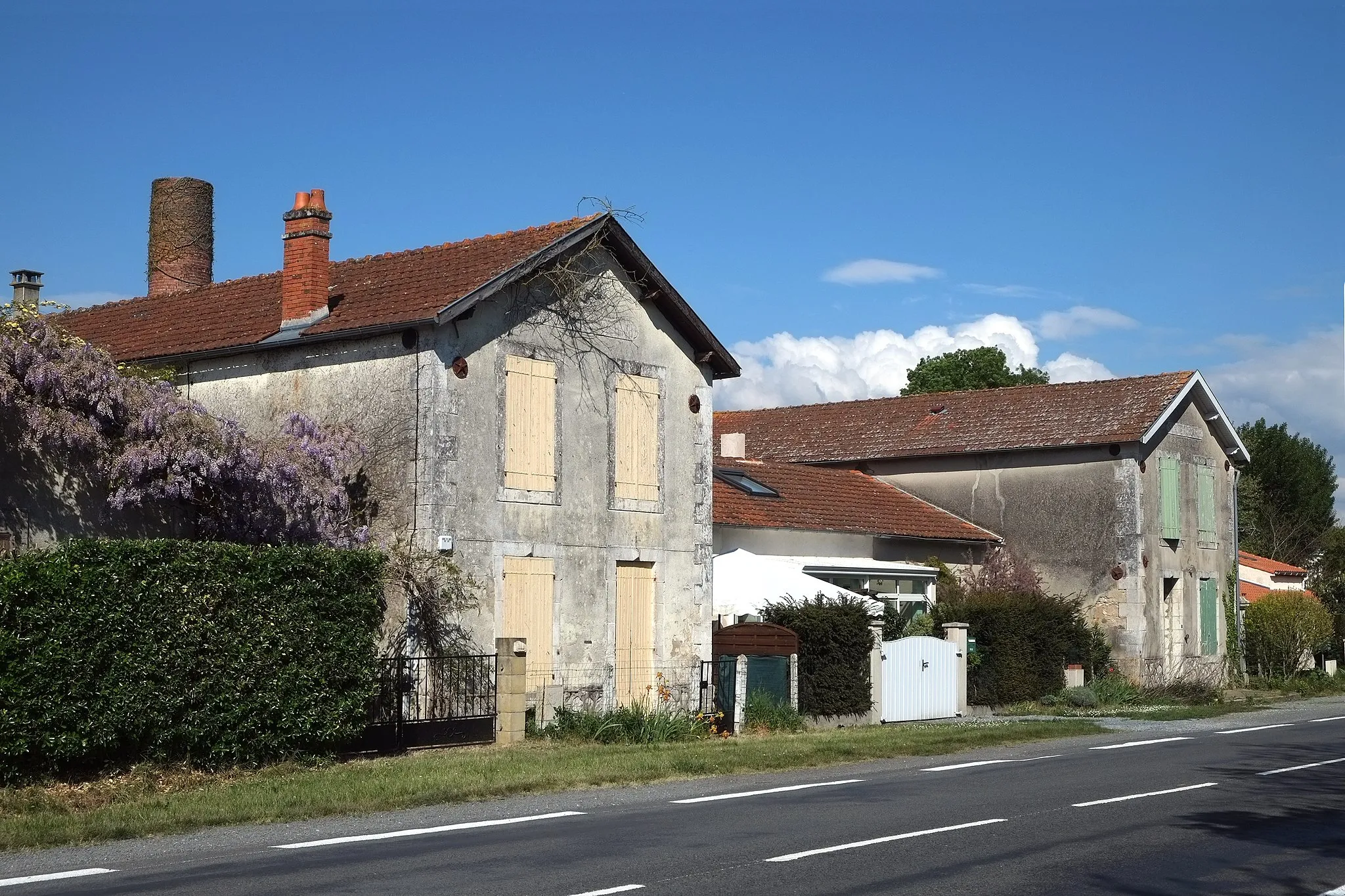 Photo showing: Ancienne laiterie coopérative Saint-Laurent-de-la-Prée Charente-Maritime France