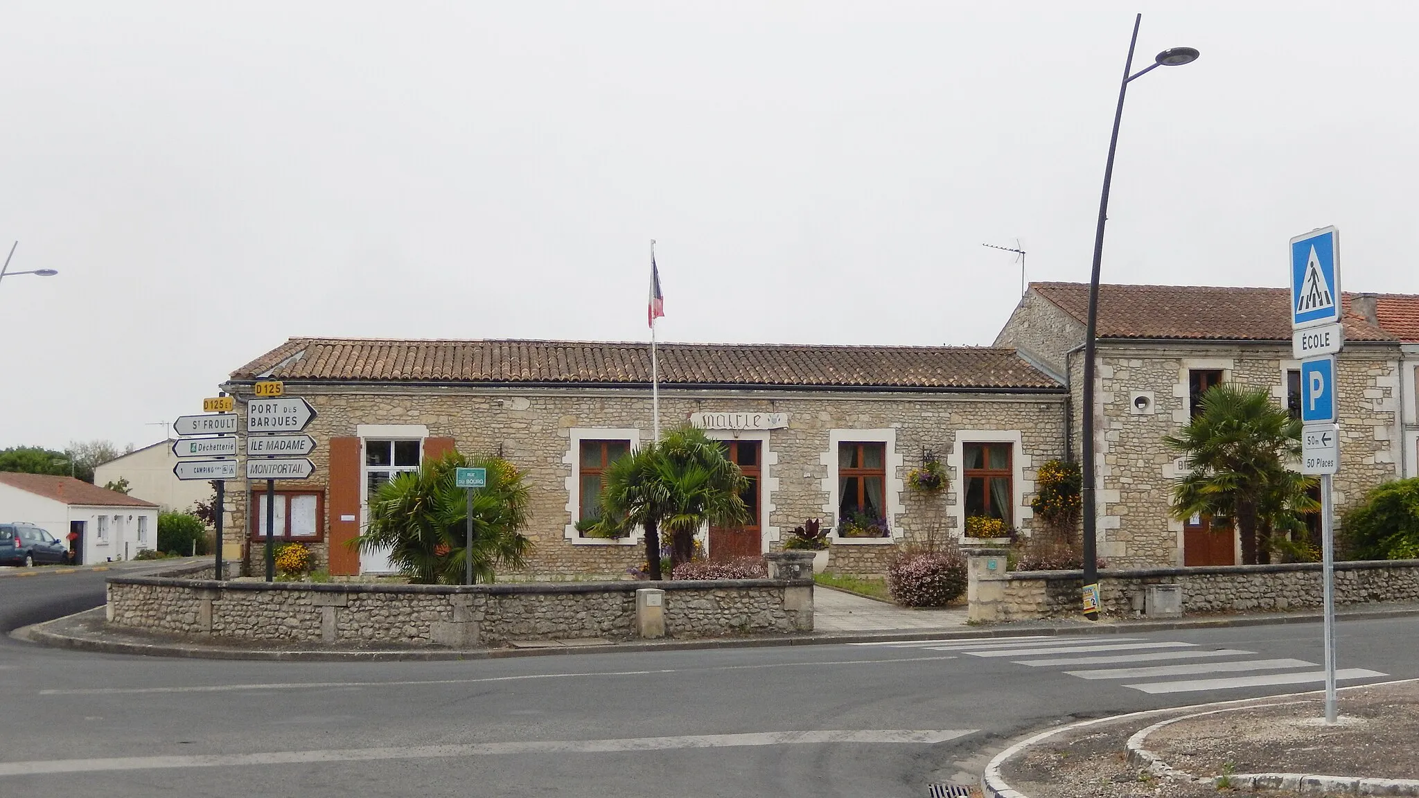 Photo showing: La mairie de Saint-Nazaire-sur-Charente, une commune française du département de la Charente-Maritime.