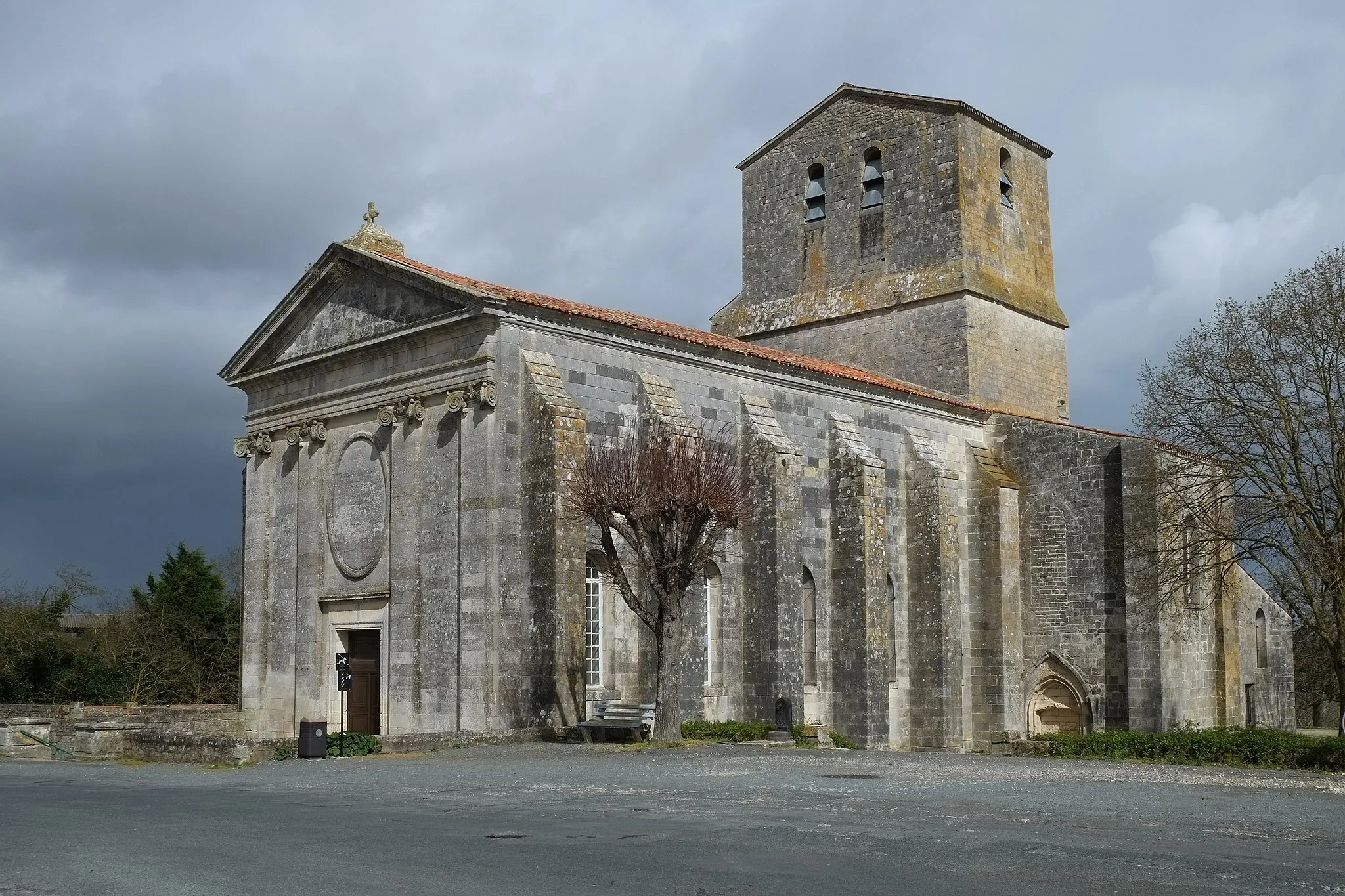 Photo showing: Église Saint-Pierre Soubise Charente-Maritime France