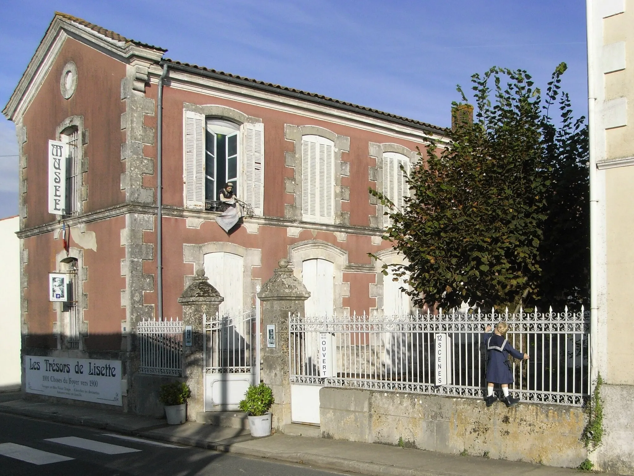 Photo showing: Musée les Trésors de Lisette à Archingeay en Charente-Maritime (France).