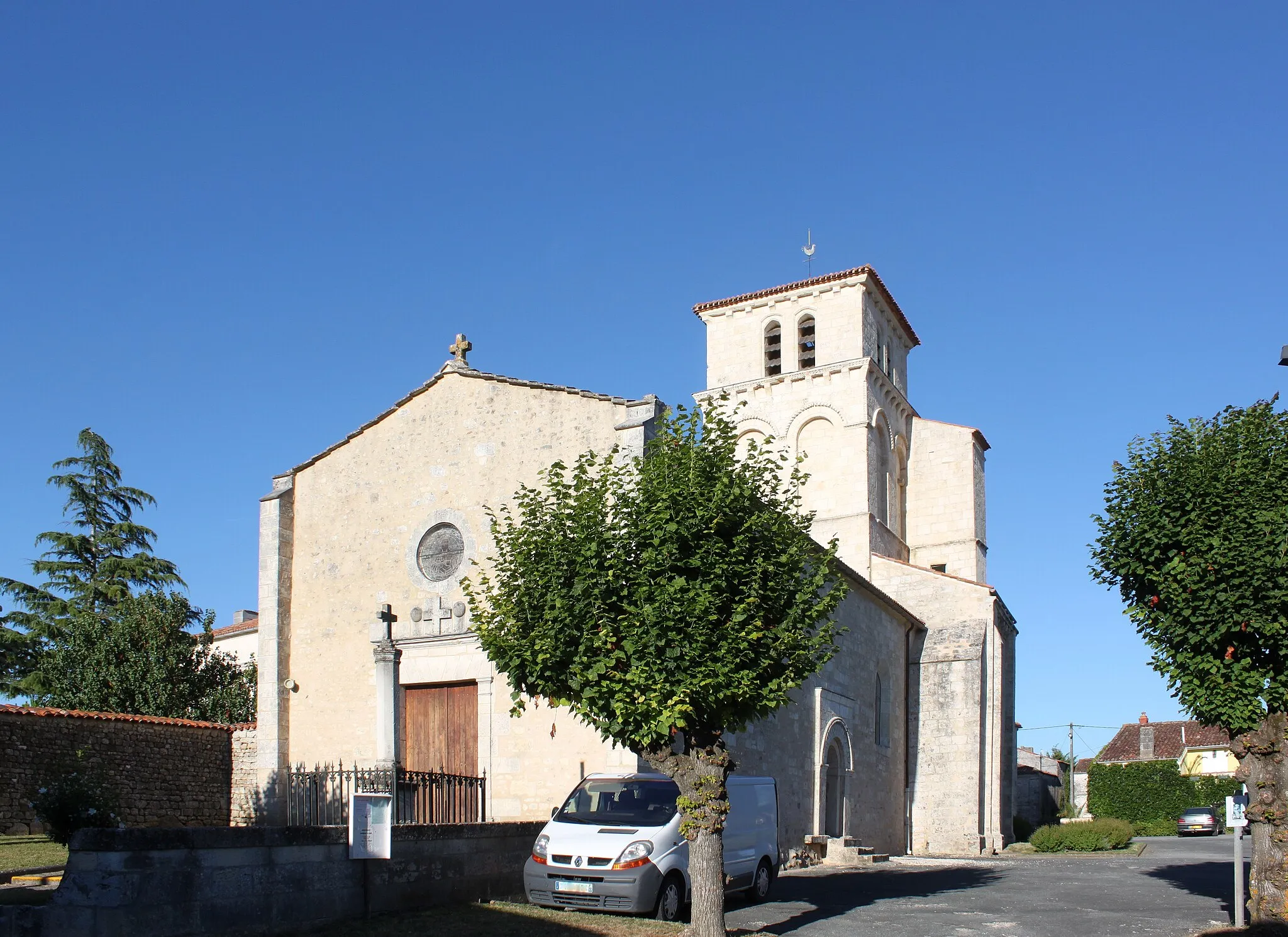 Photo showing: Église Saint-Martin, Fr-17-Archingeay.