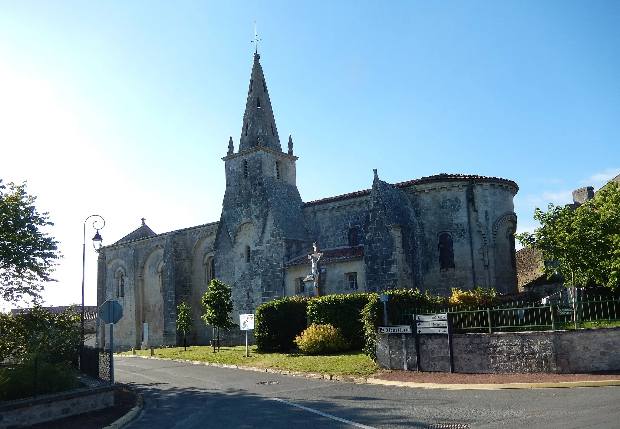 Photo showing: Église Saint Blaise de Plassay (située en France dans le département de la Charente-Maritime).