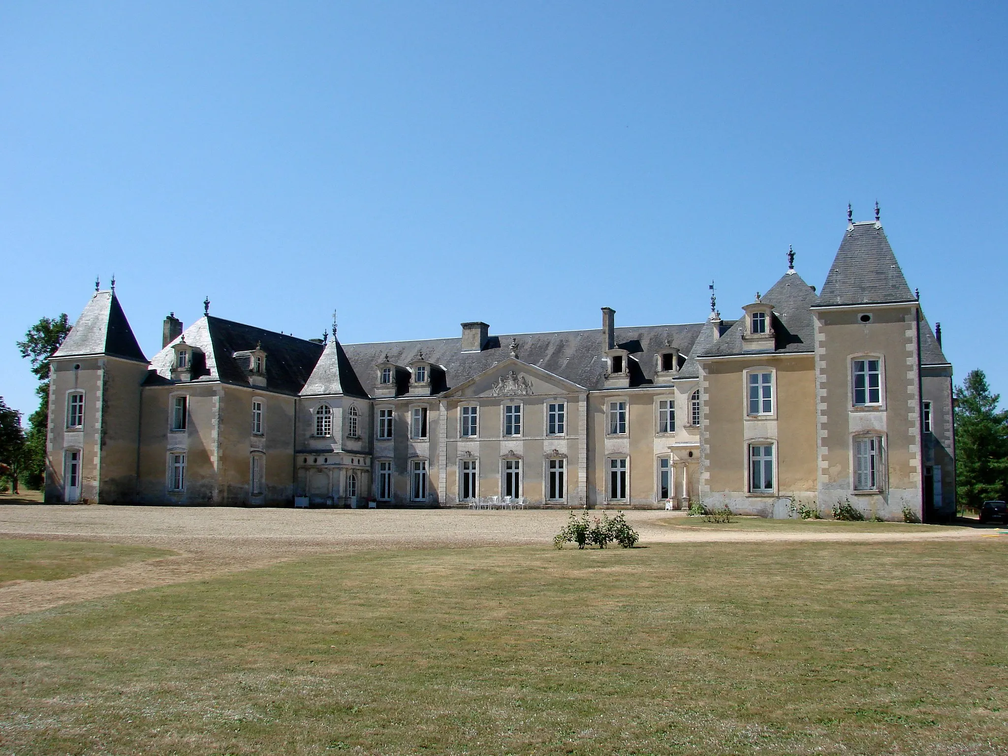 Photo showing: This building is inscrit au titre des monuments historiques de la France. It is indexed in the base Mérimée, a database of architectural heritage maintained by the French Ministry of Culture, under the reference PA00104852 .
