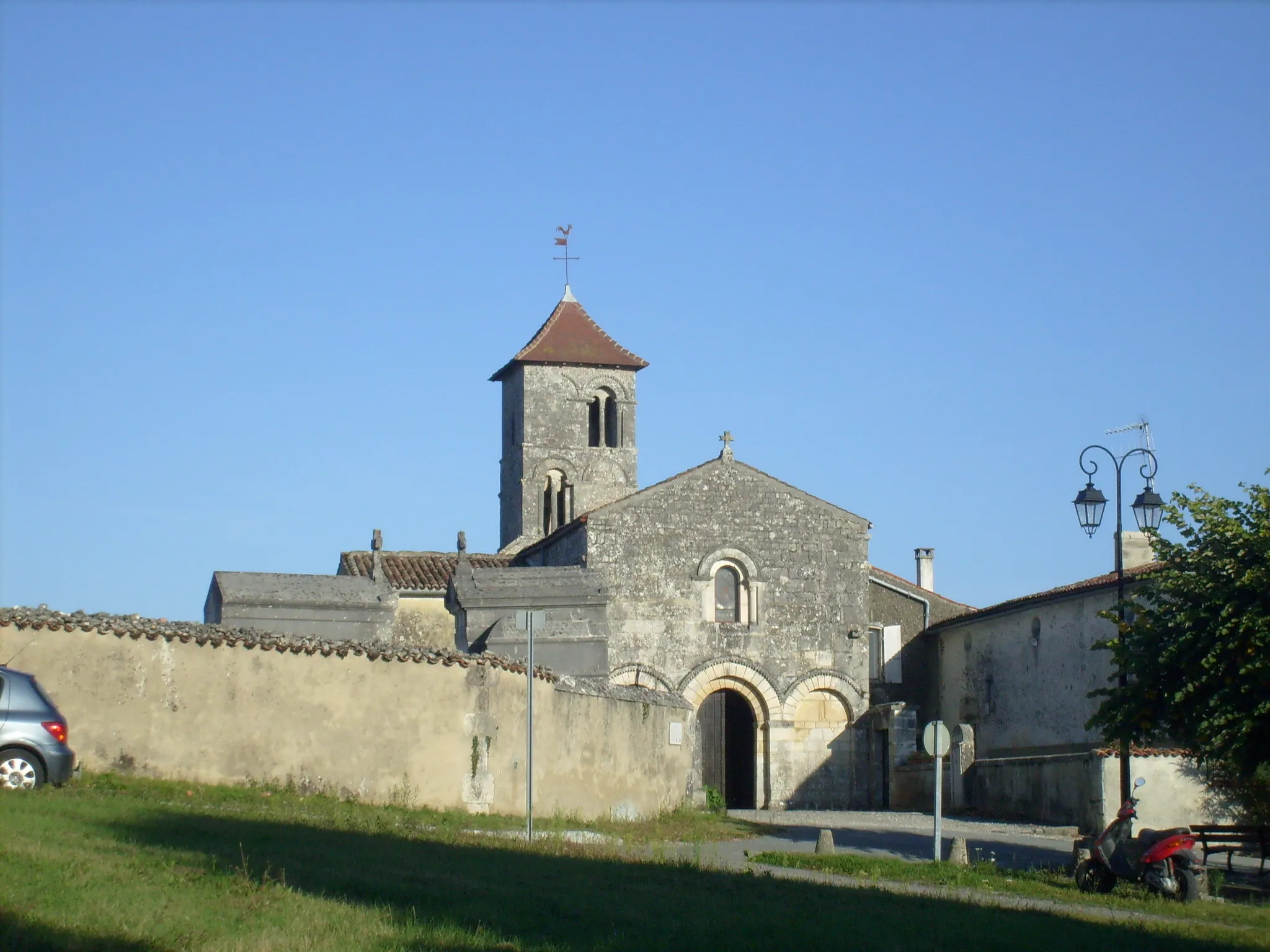 Photo showing: L'église romane