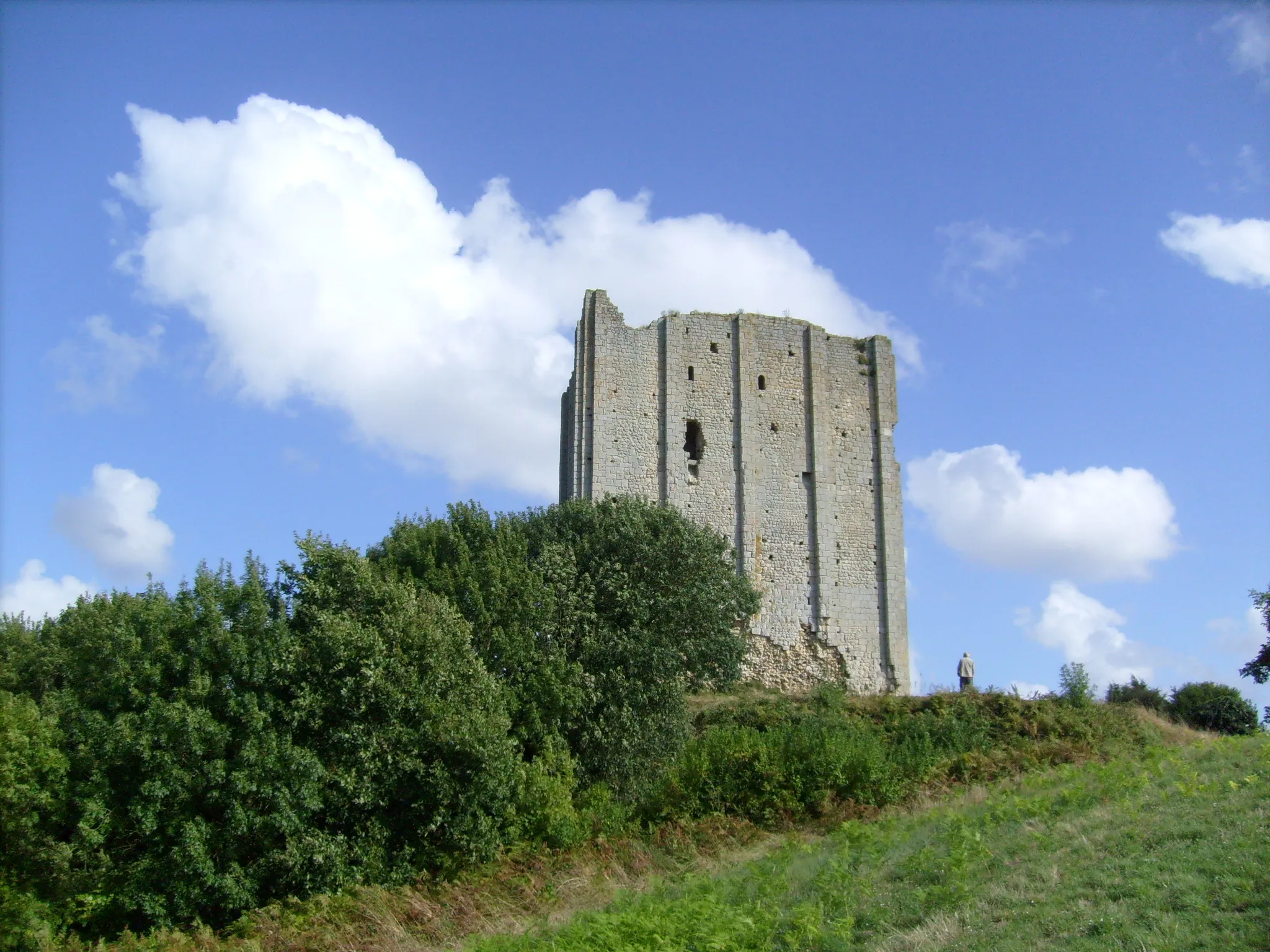 Photo showing: Le donjon de Broue, Saint-Sornin