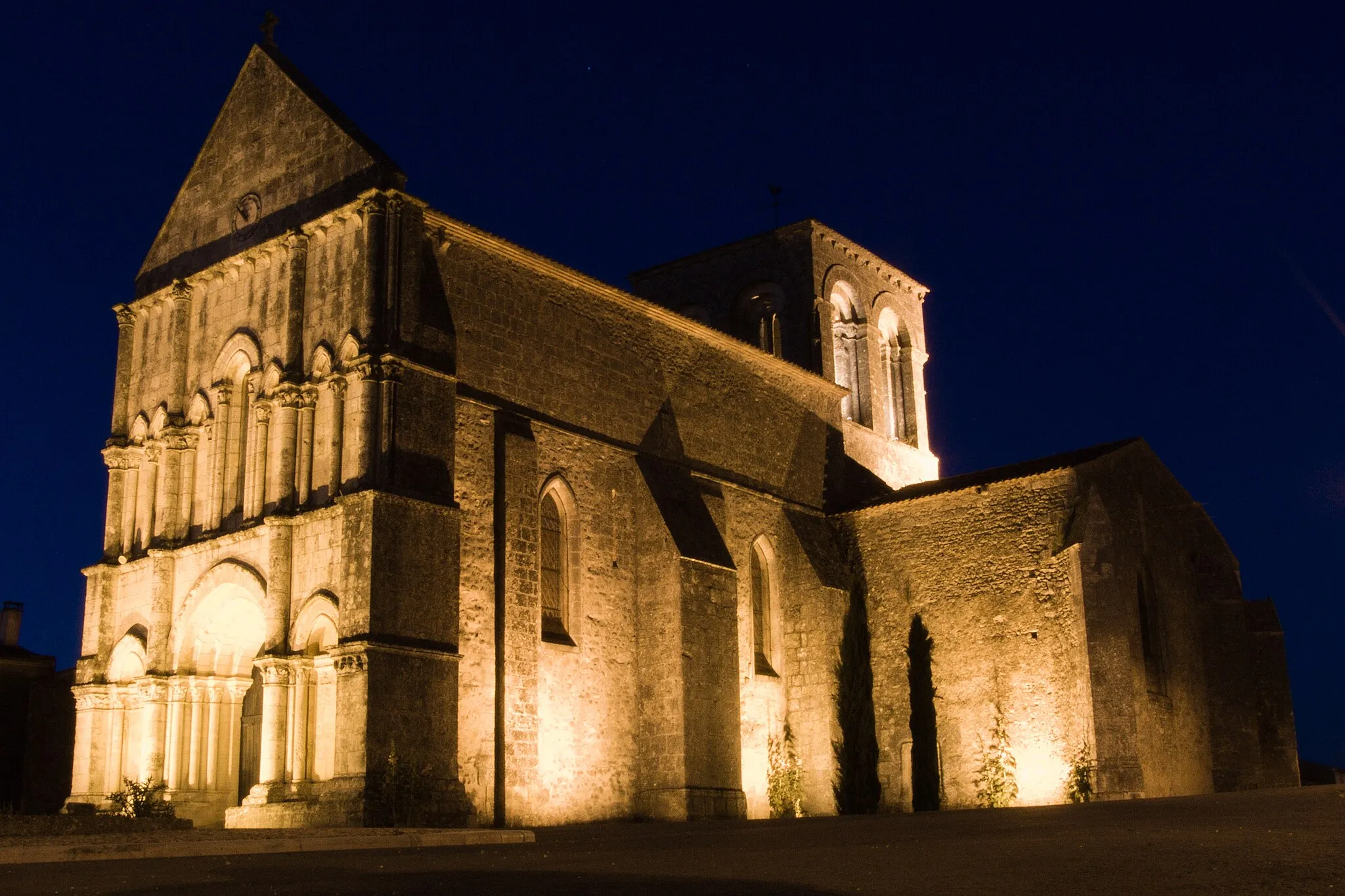 Photo showing: This building is classé au titre des monuments historiques de la France. It is indexed in the base Mérimée, a database of architectural heritage maintained by the French Ministry of Culture, under the reference PA00104816 .