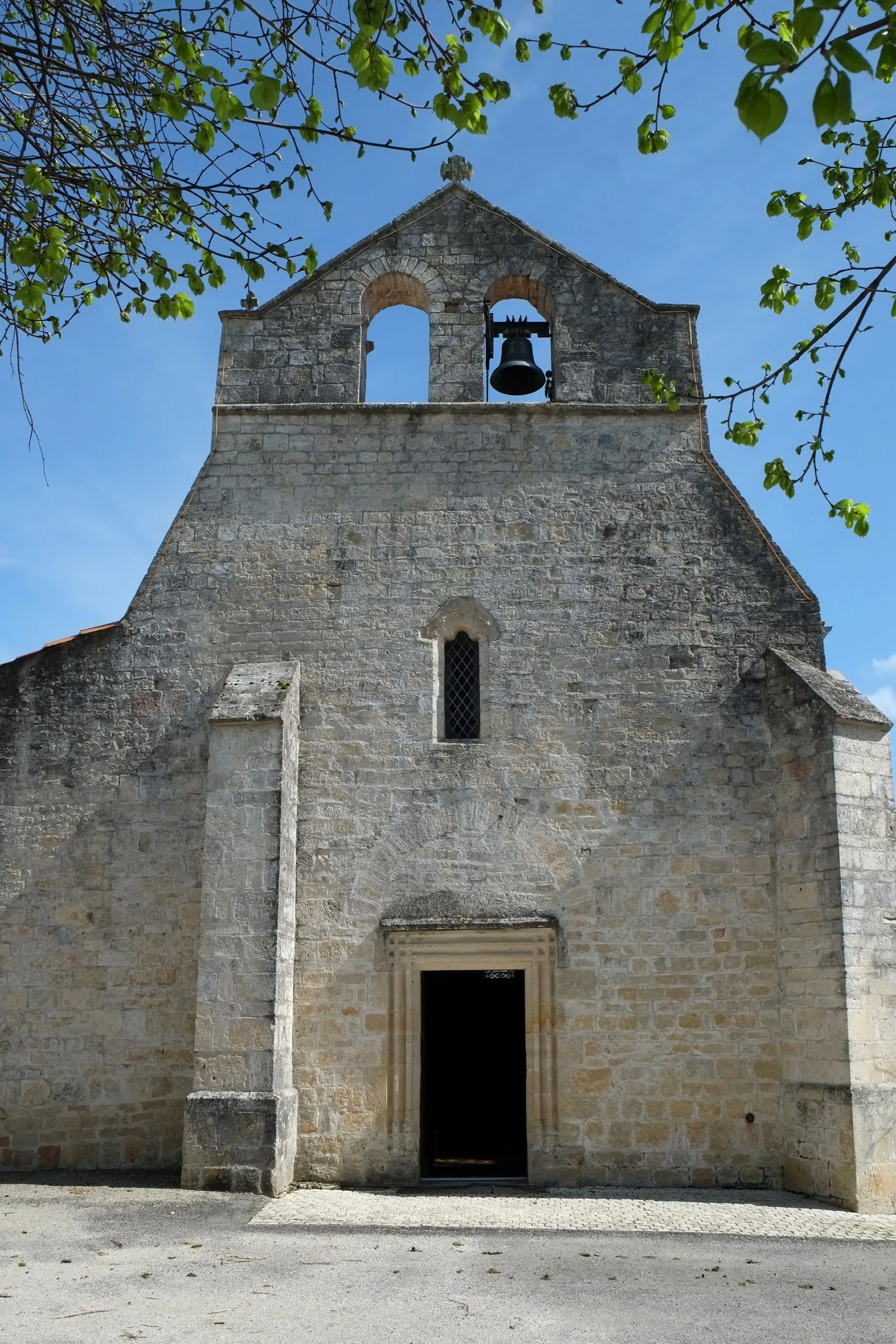 Photo showing: Église Saint-Pierre Le Thou Charente-Maritime France