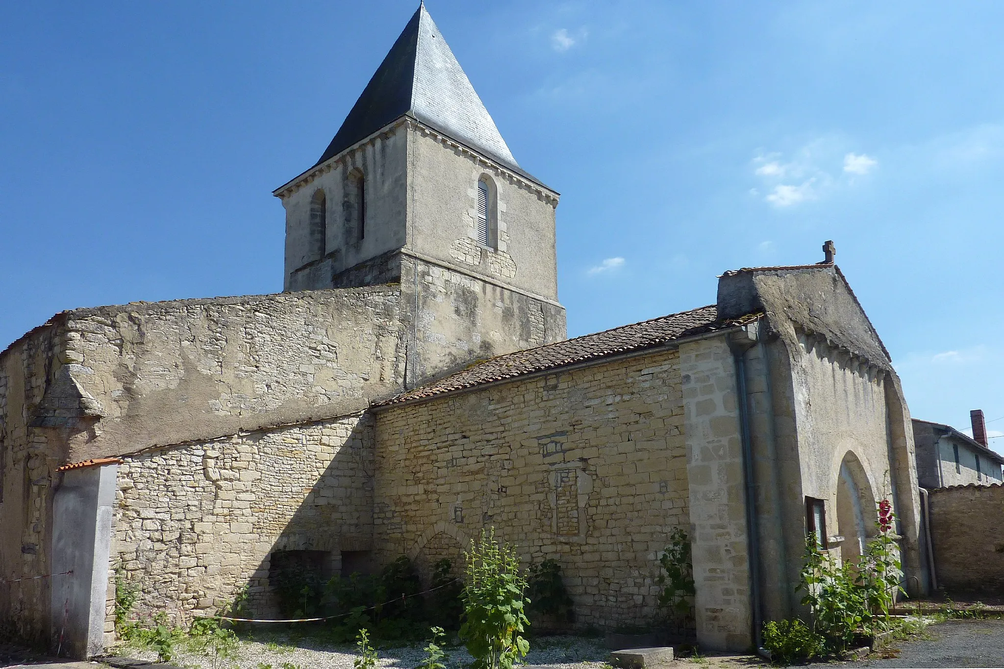 Photo showing: Église Saint-Gérard La Laigne Charente-Maritime France