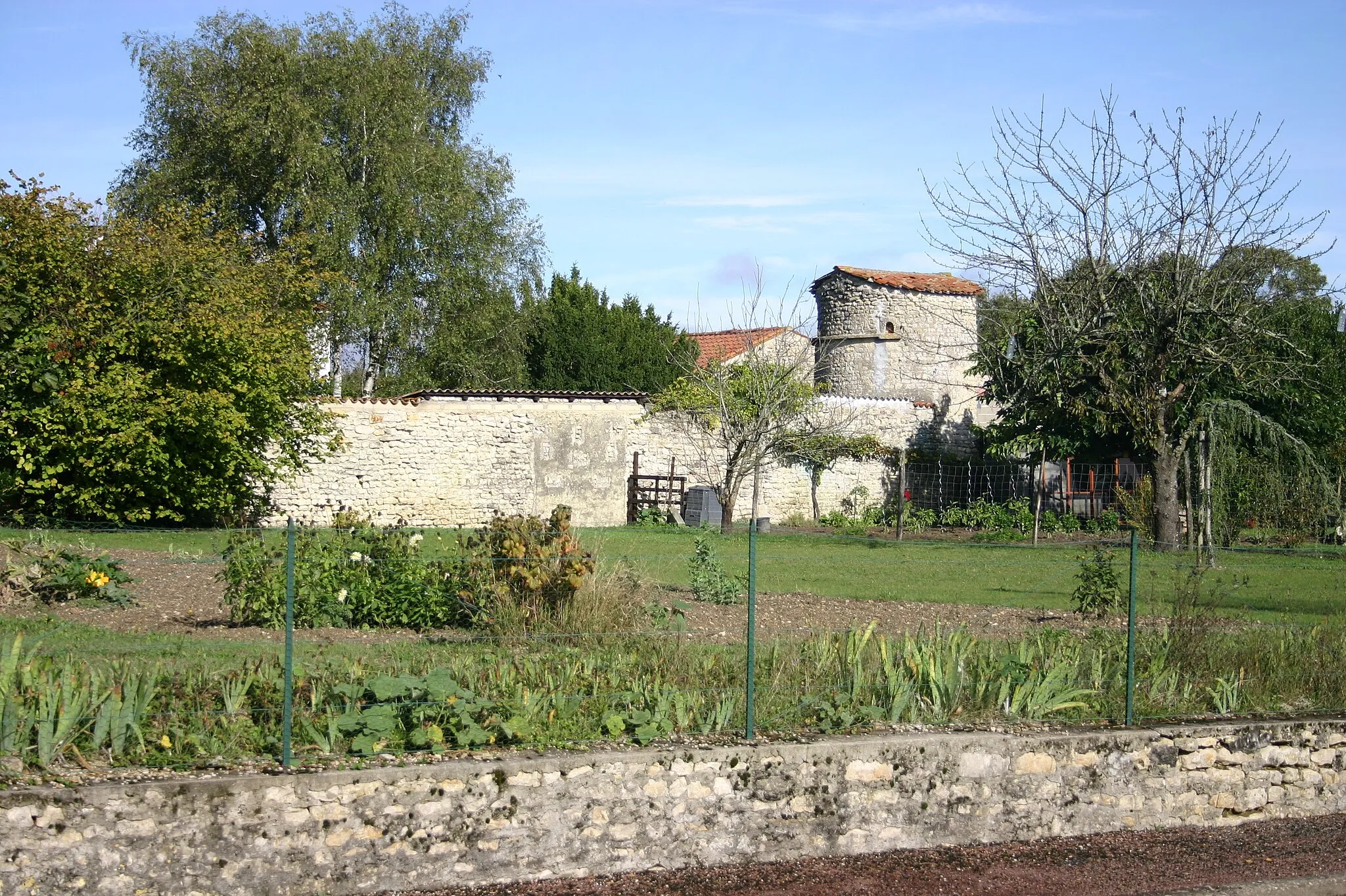 Photo showing: Maisons à Nachamps