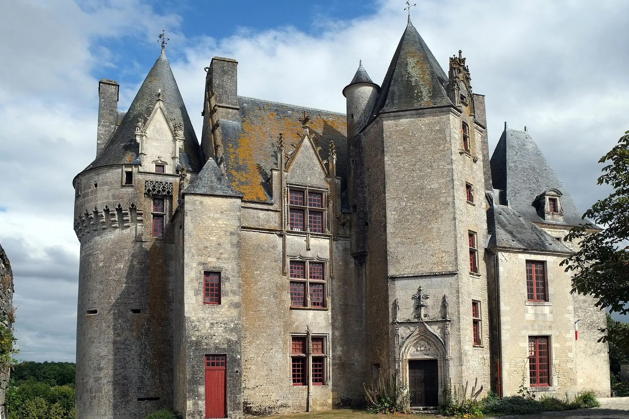 Photo showing: This building is classé au titre des monuments historiques de la France. It is indexed in the base Mérimée, a database of architectural heritage maintained by the French Ministry of Culture, under the reference PA00104824 .