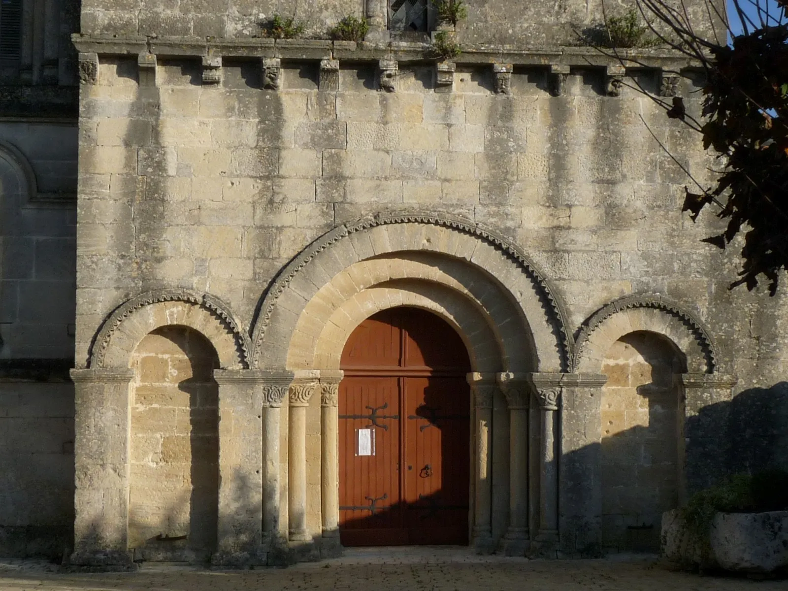 Photo showing: Eglise de Siecq, Charente-Maritime, France