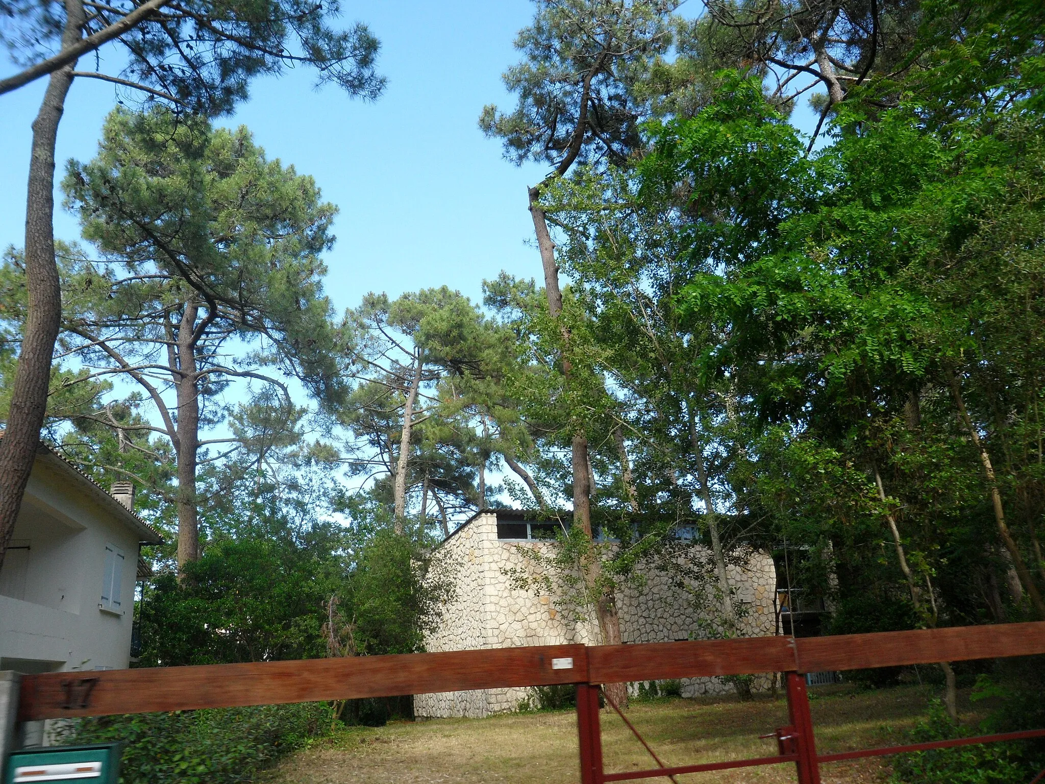 Photo showing: La Villa Le Sextant à la Palmyre