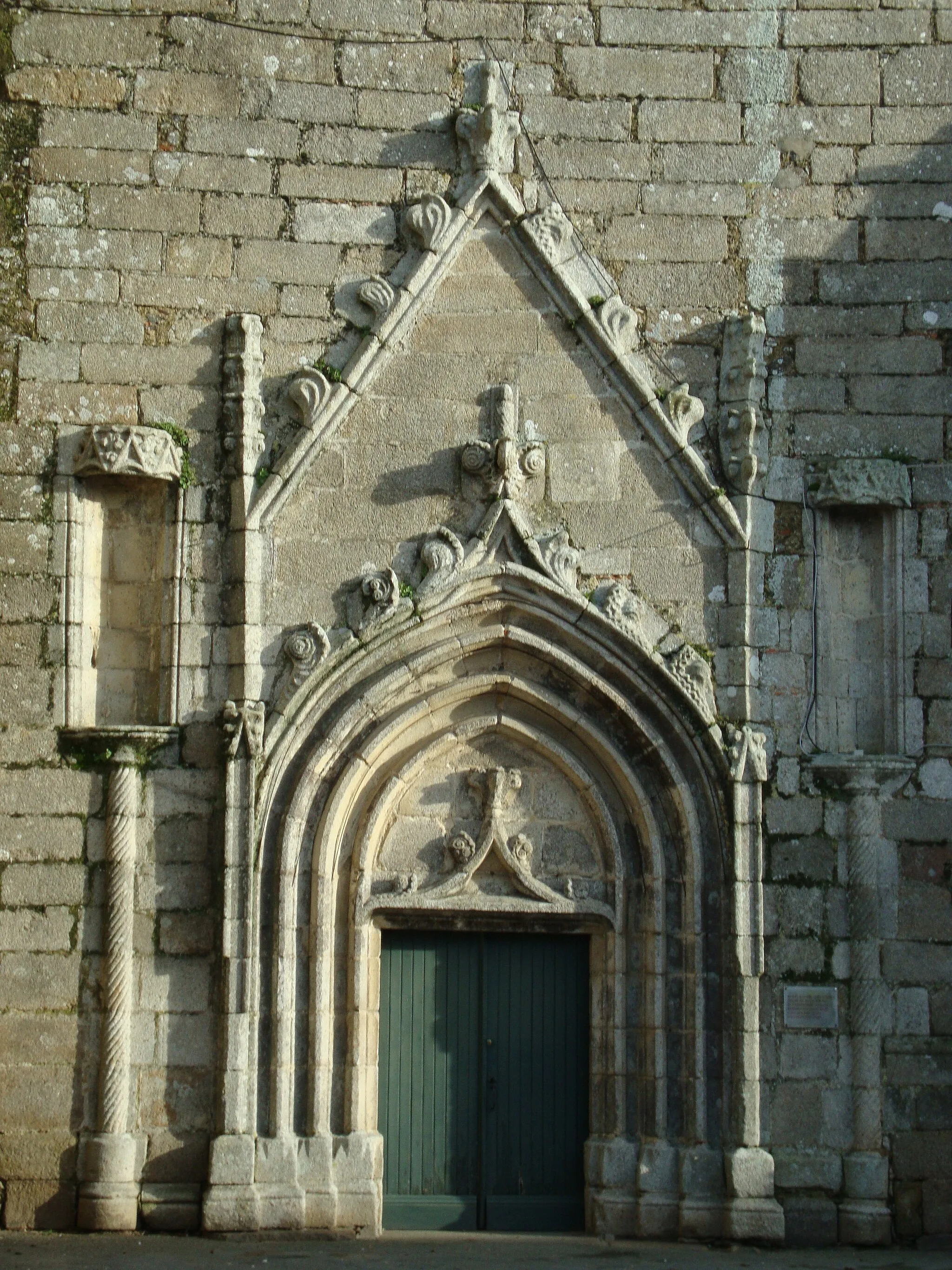 Photo showing: This building is inscrit au titre des monuments historiques de la France. It is indexed in the base Mérimée, a database of architectural heritage maintained by the French Ministry of Culture, under the reference PA00125657 .